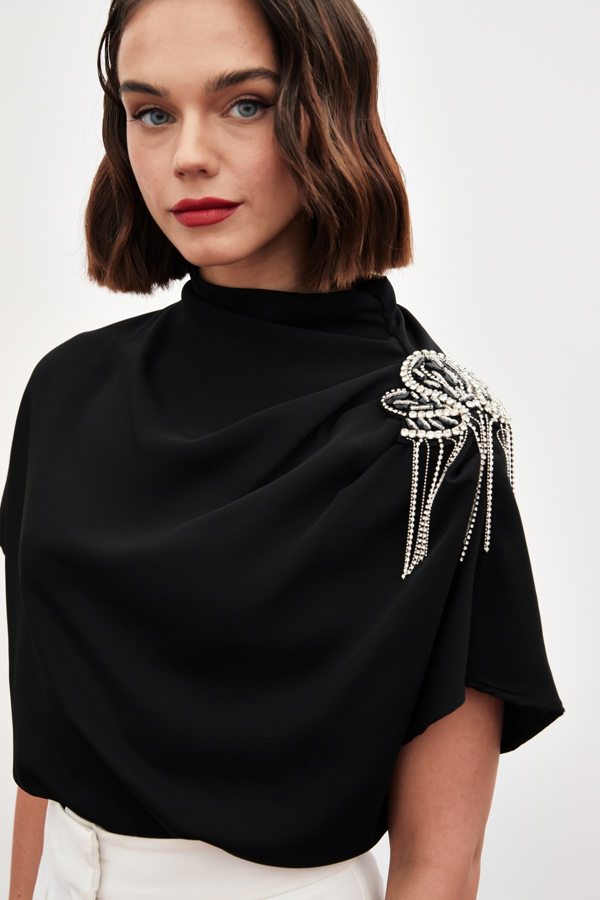 One Shoulder Accessory Casual Blouse - BLACK