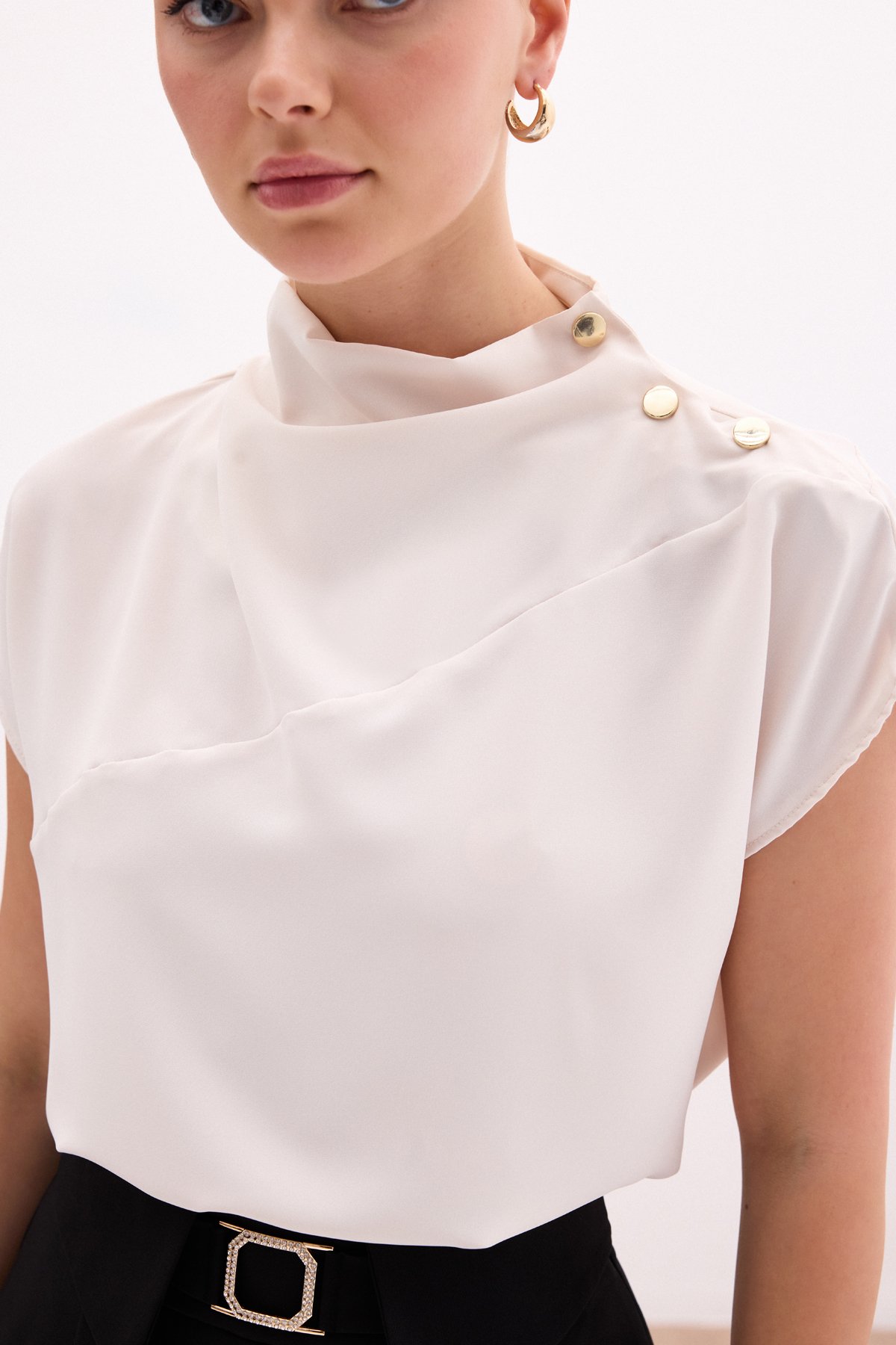 Tek Omuz Çıtçıtlı Bluz - Bej