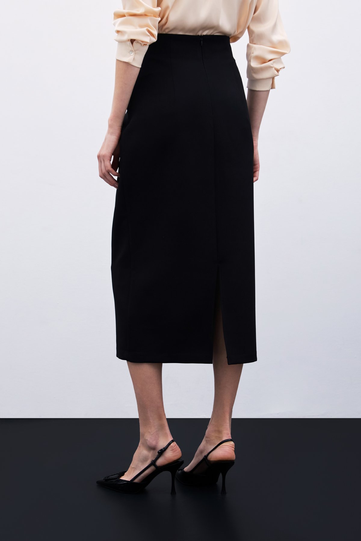 Toka Detaylı Kalem Etek - Siyah