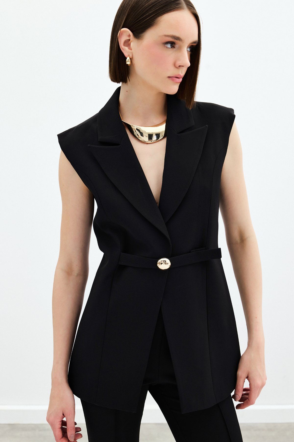 Toka Detaylı Uzun Yelek - Siyah