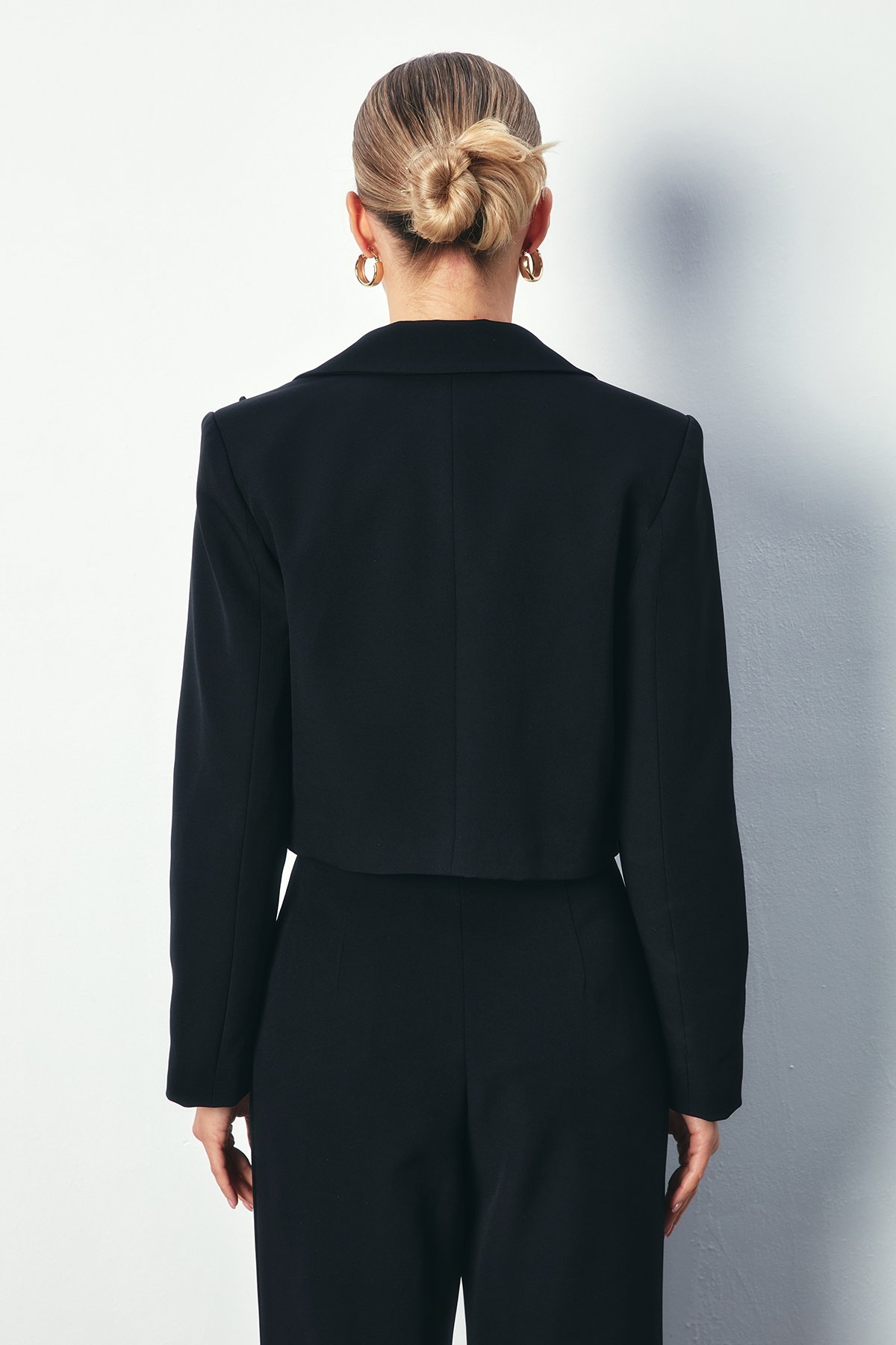 Tokalı Kısa Ceket - SİYAH