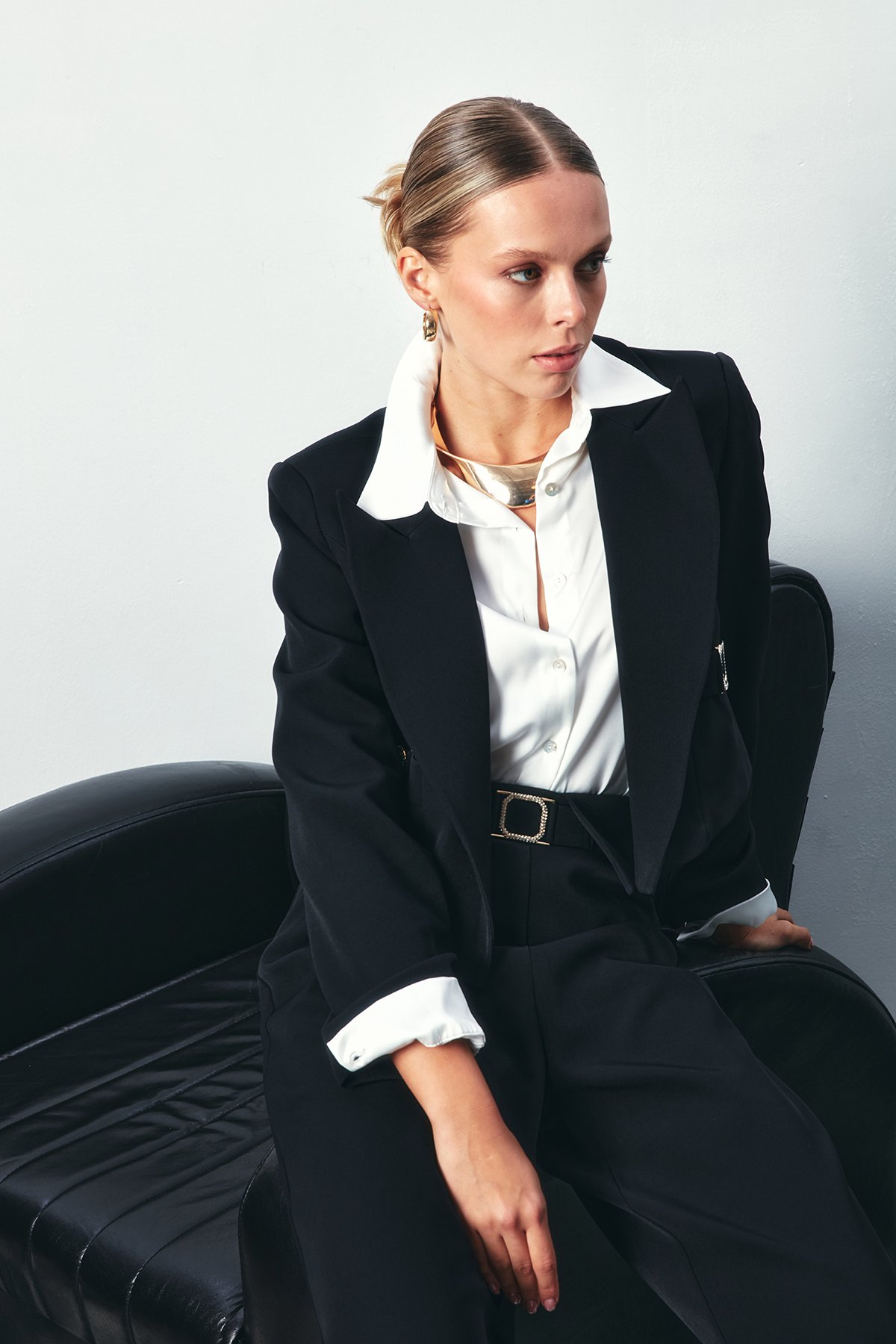 Tokalı Kısa Ceket - SİYAH