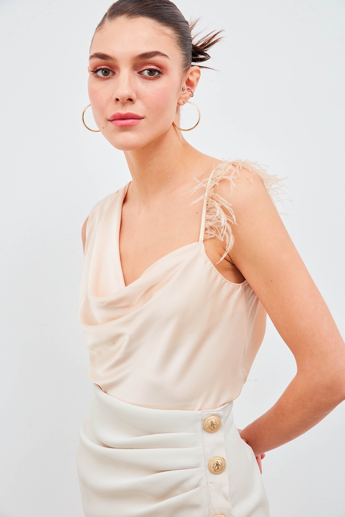 Tüh Askılı Degaje Bluz - BEJ