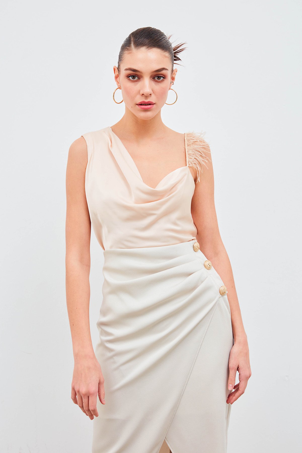 Tüh Askılı Degaje Bluz - BEJ