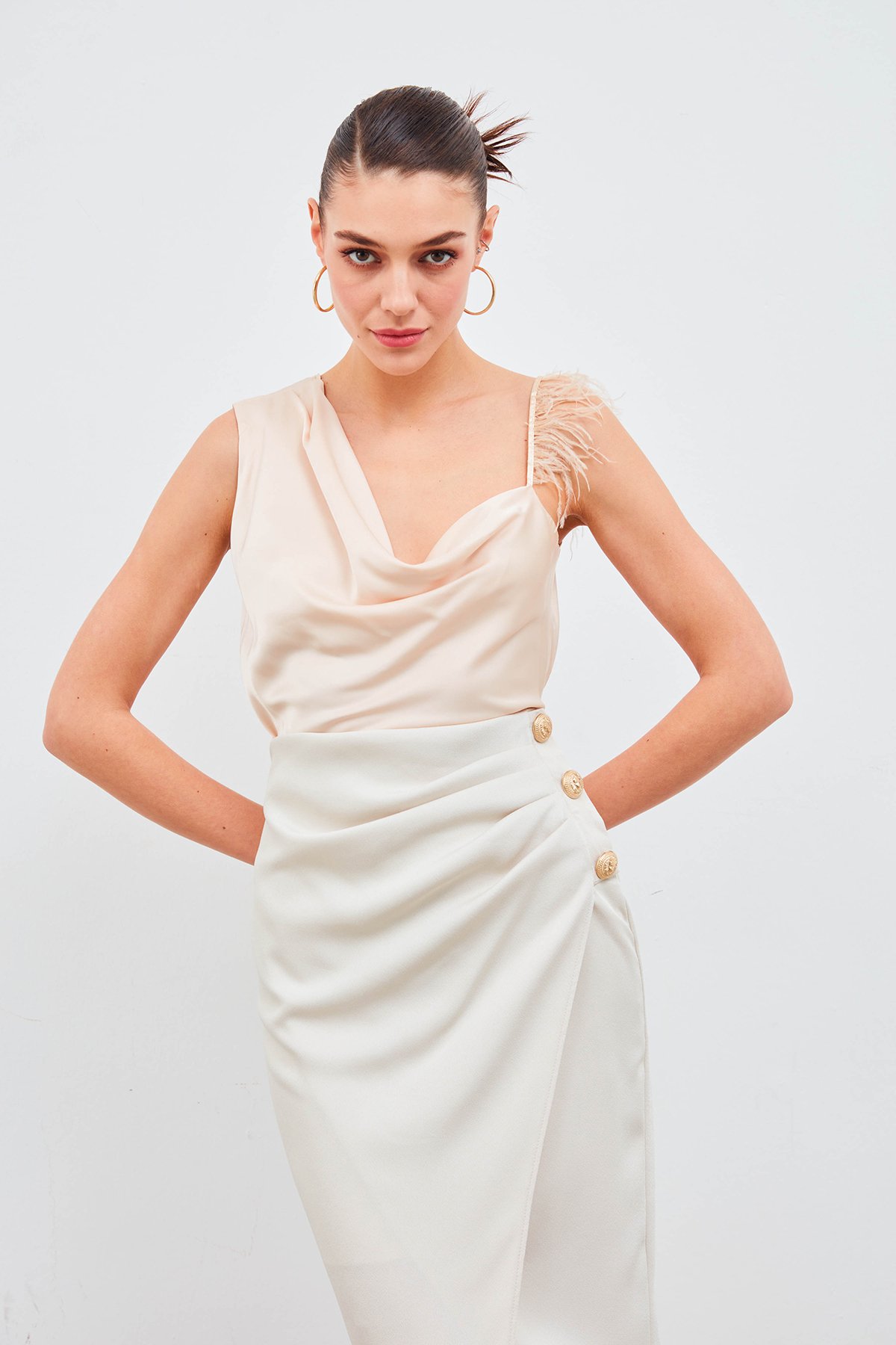 Tüh Askılı Degaje Bluz - BEJ