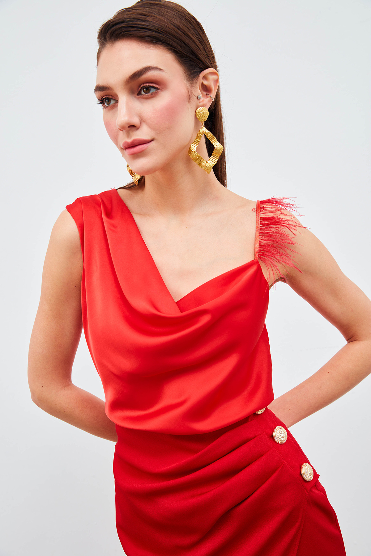 Tüh Askılı Degaje Bluz - KIRMIZI