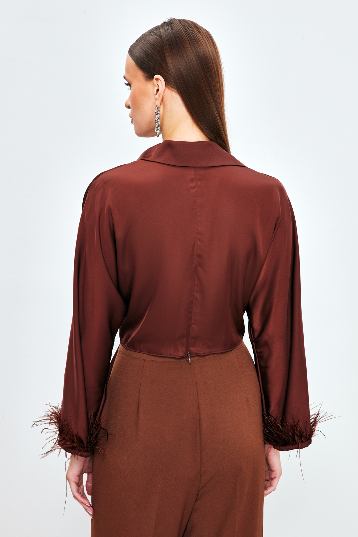 Tüy Detaylı Salaş Bluz - KAHVE