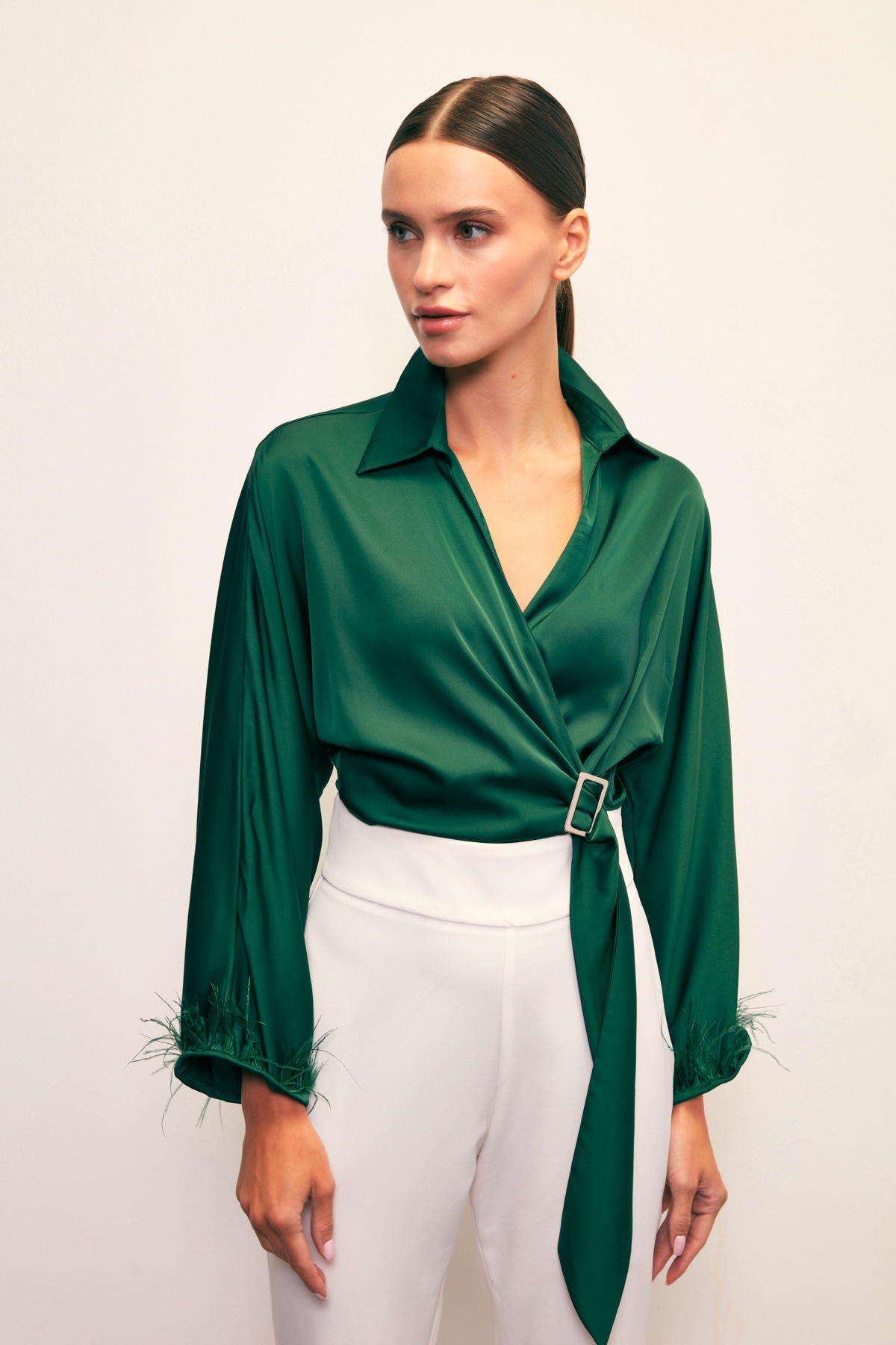 Tüy Detaylı Salaş Bluz - ZÜMRÜT