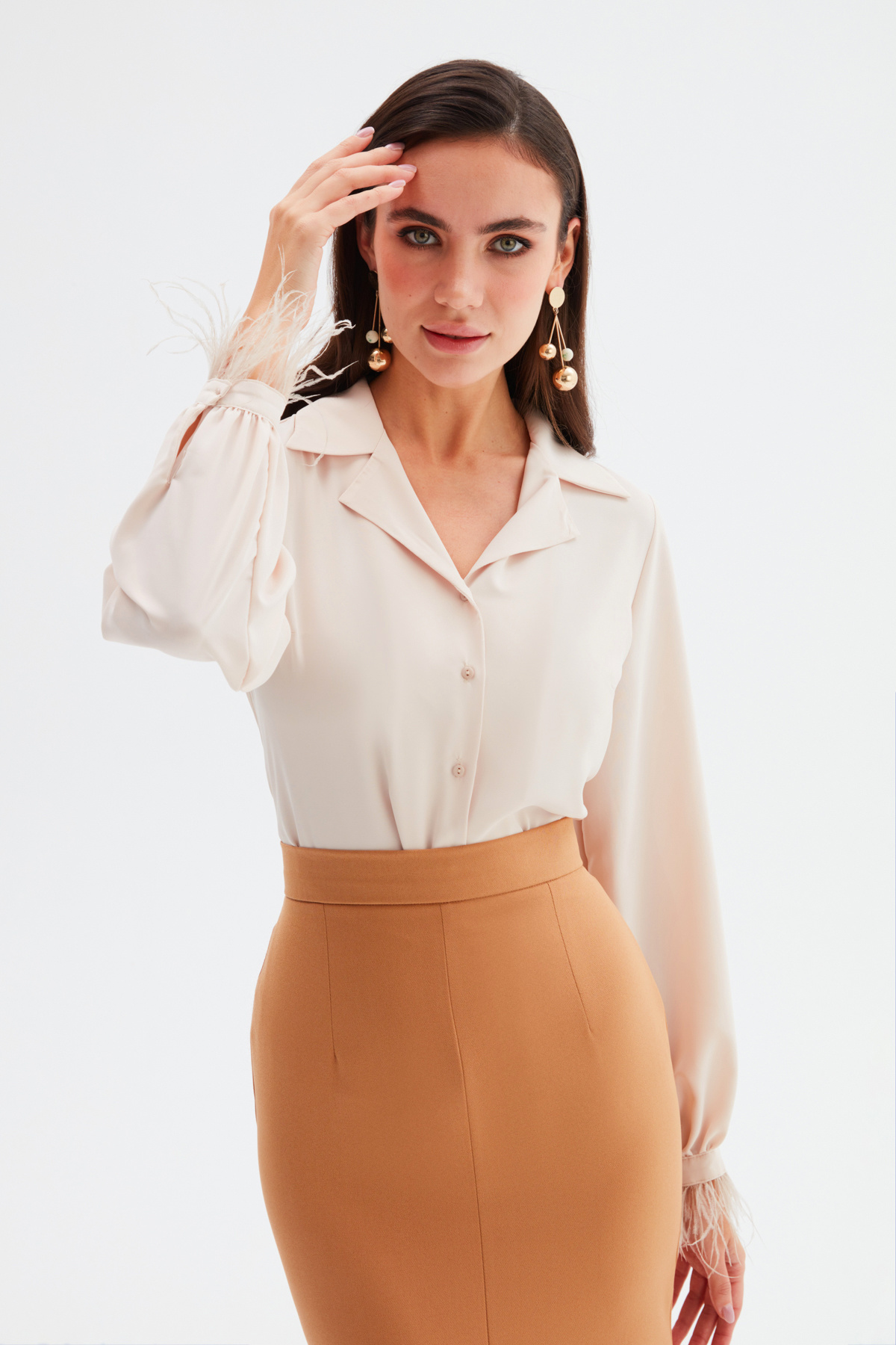 Tüy Detaylı Salaş Gömlek - BEJ