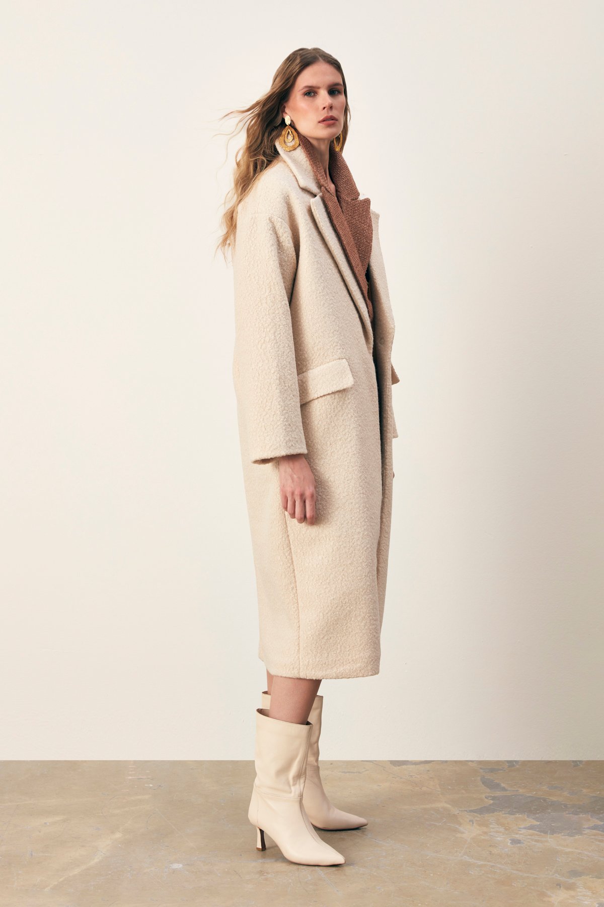 Long Boucle Coat - BEIGE