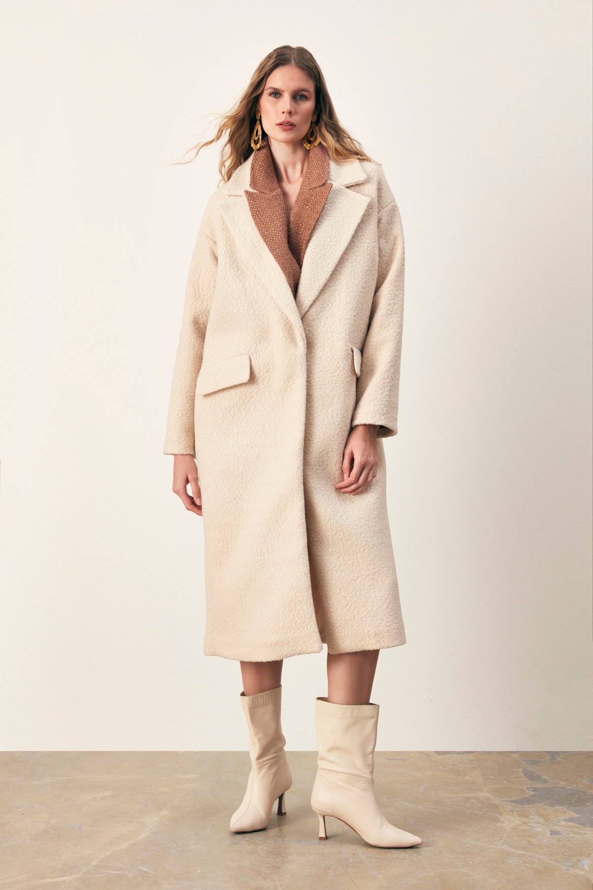 Long Boucle Coat - BEIGE