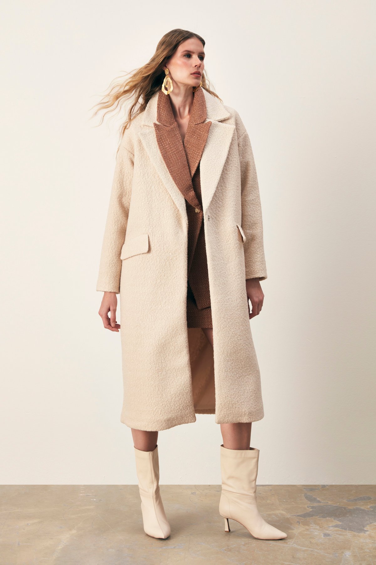 Long Boucle Coat - BEIGE