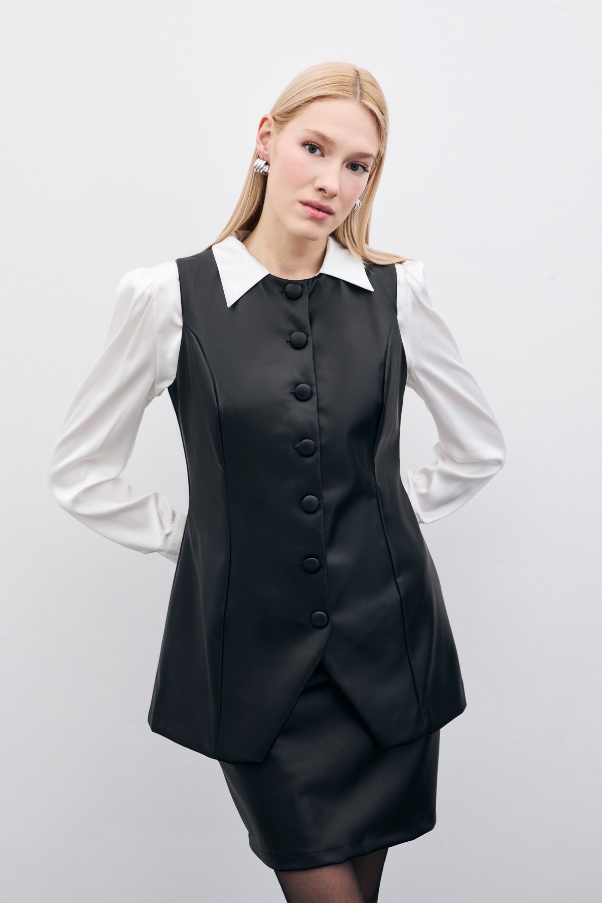 Uzun Deri Yelek - Siyah