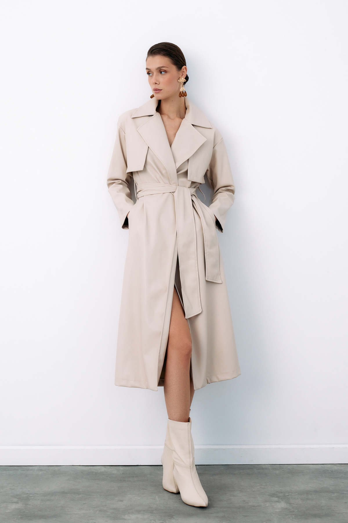 Uzun  kemerli deri  trenç - TAŞ