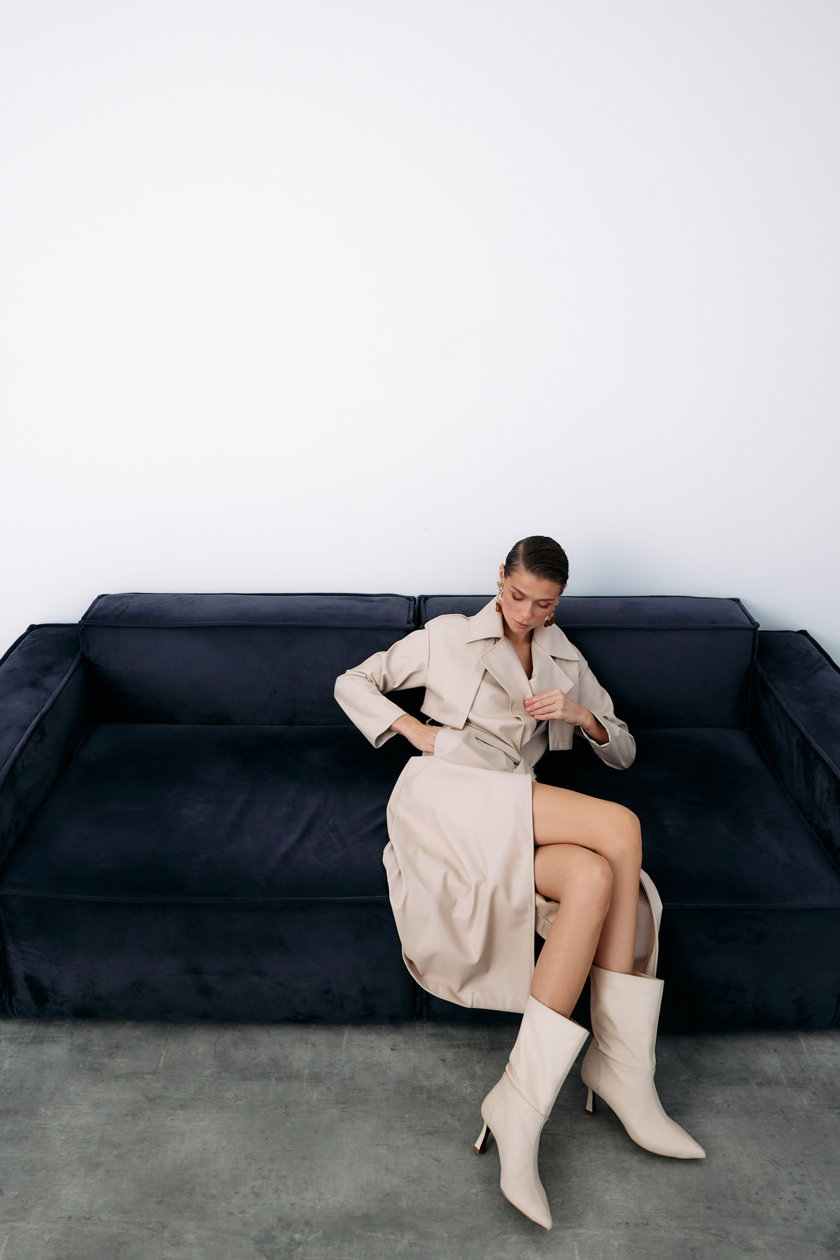 Uzun  kemerli deri  trenç - TAŞ