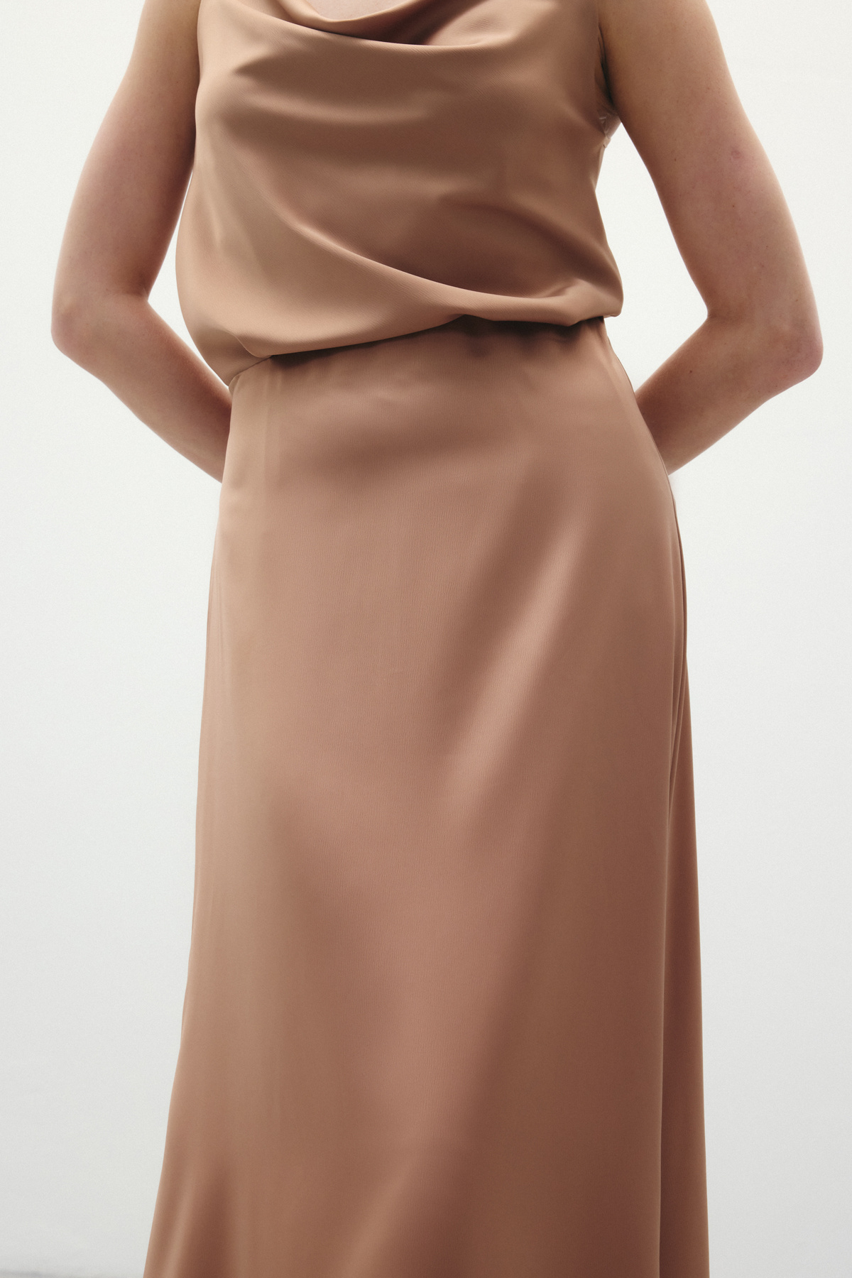 Uzun Saten Etek - Camel