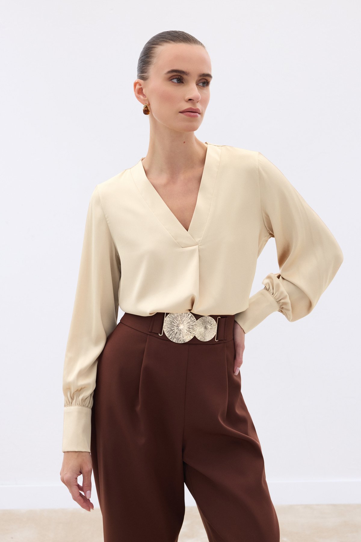 V Neck Satin Blouse - Beıge