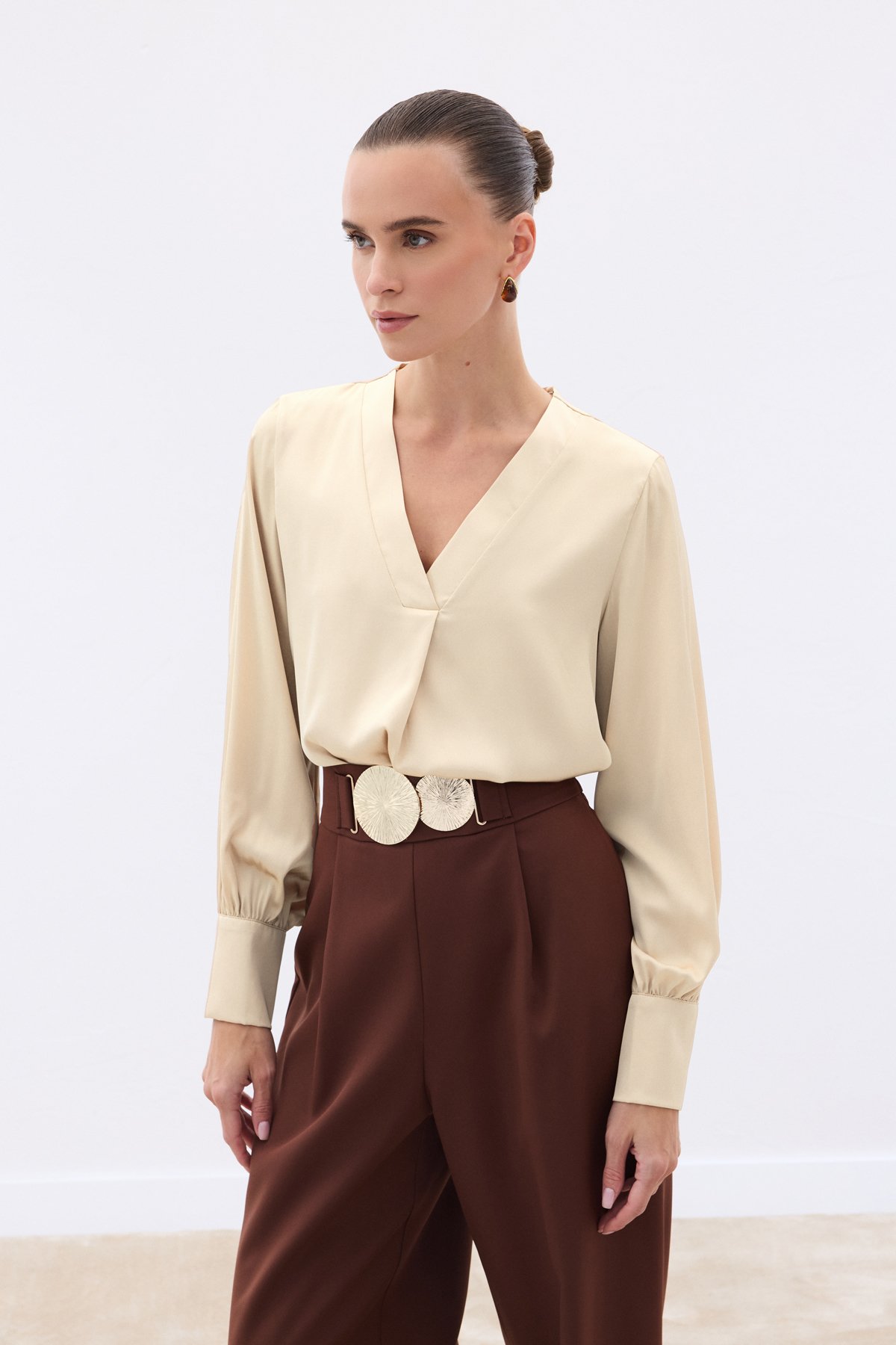 V Neck Satin Blouse - Beıge