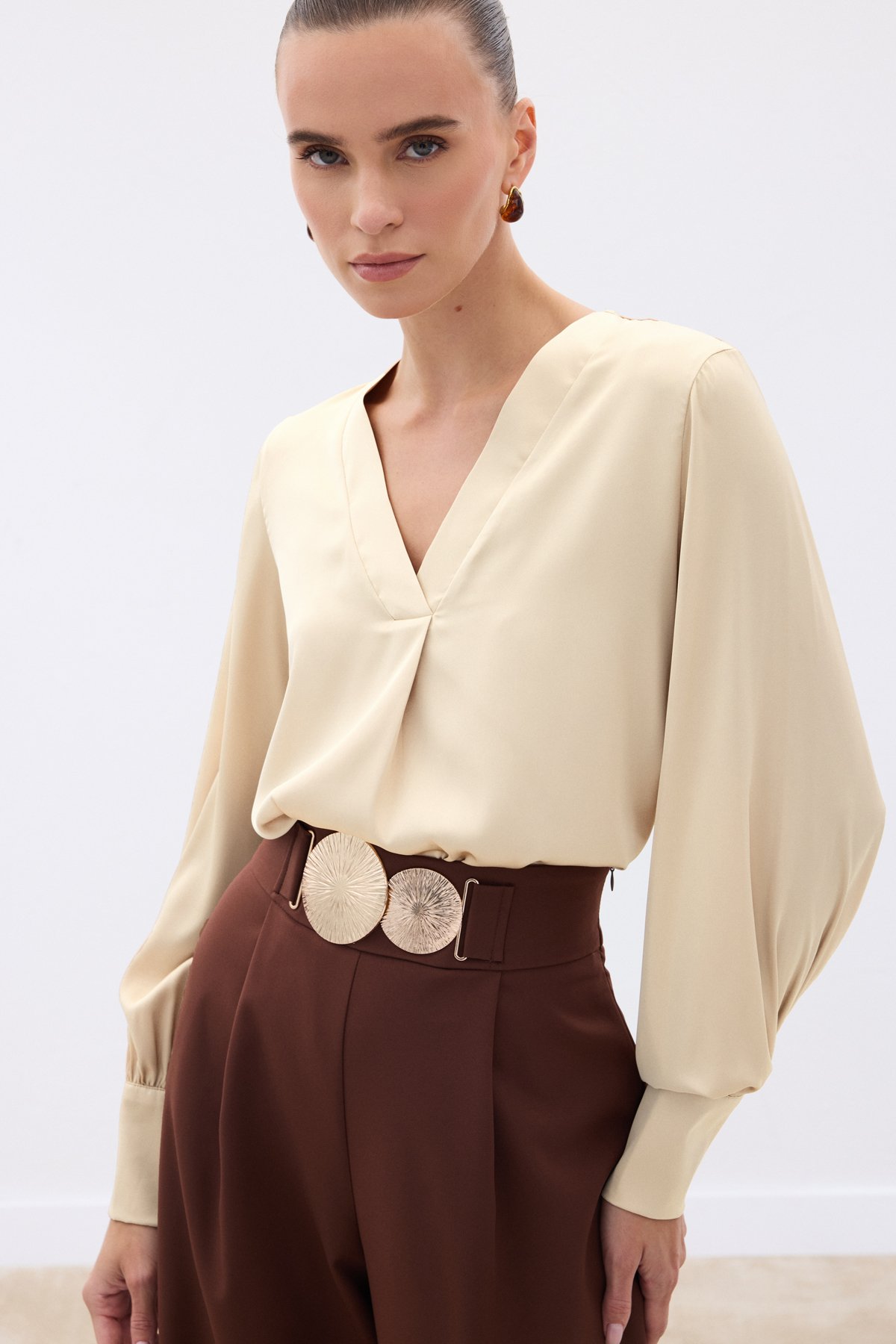 V Neck Satin Blouse - Beıge