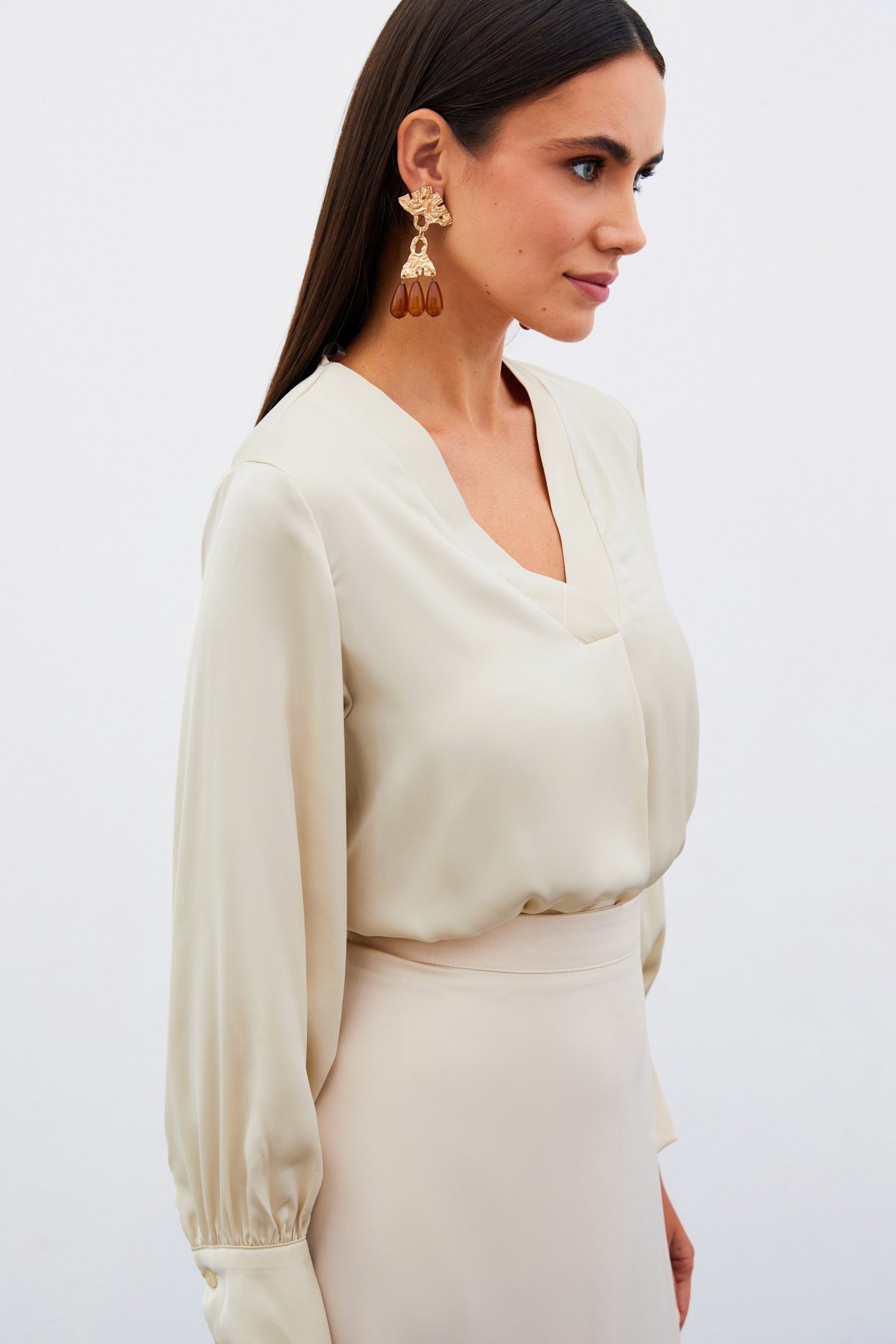 V Yaka Saten Bluz - TAŞ