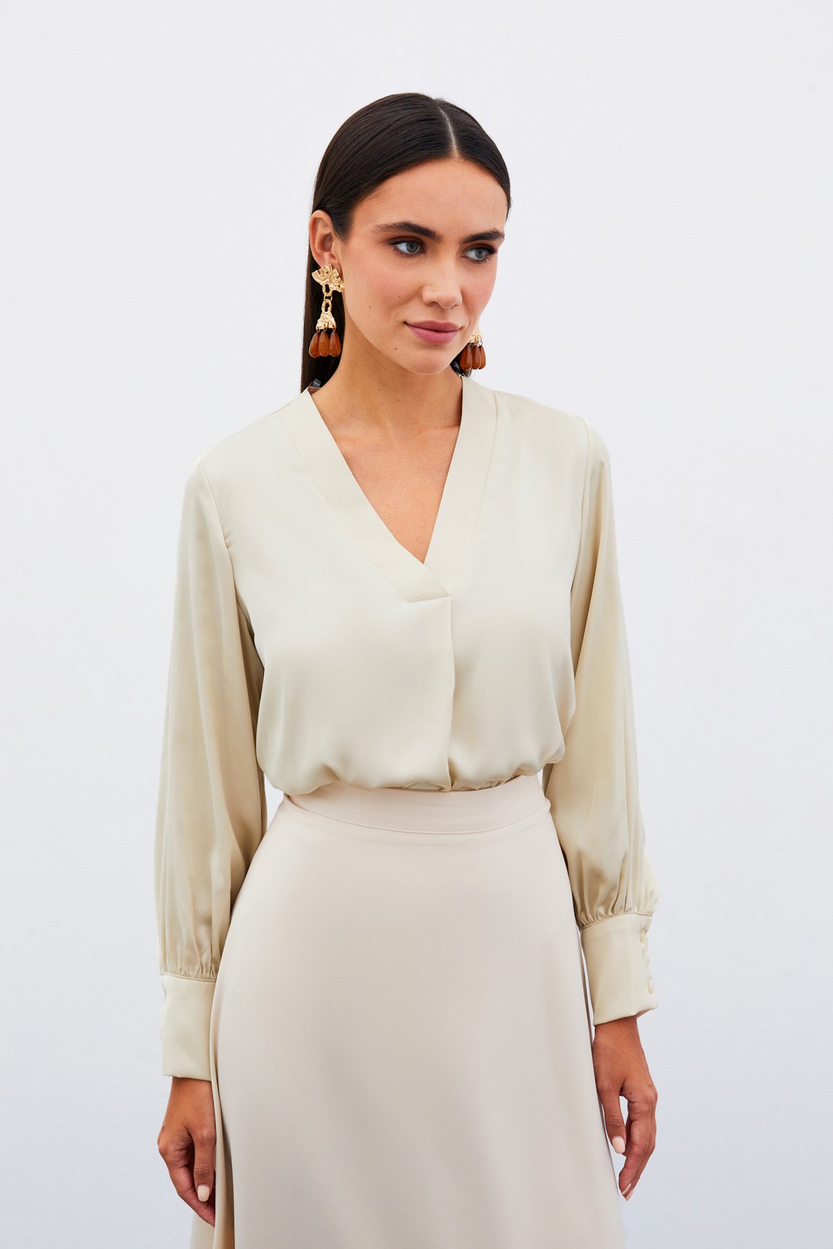 V Yaka Saten Bluz - TAŞ