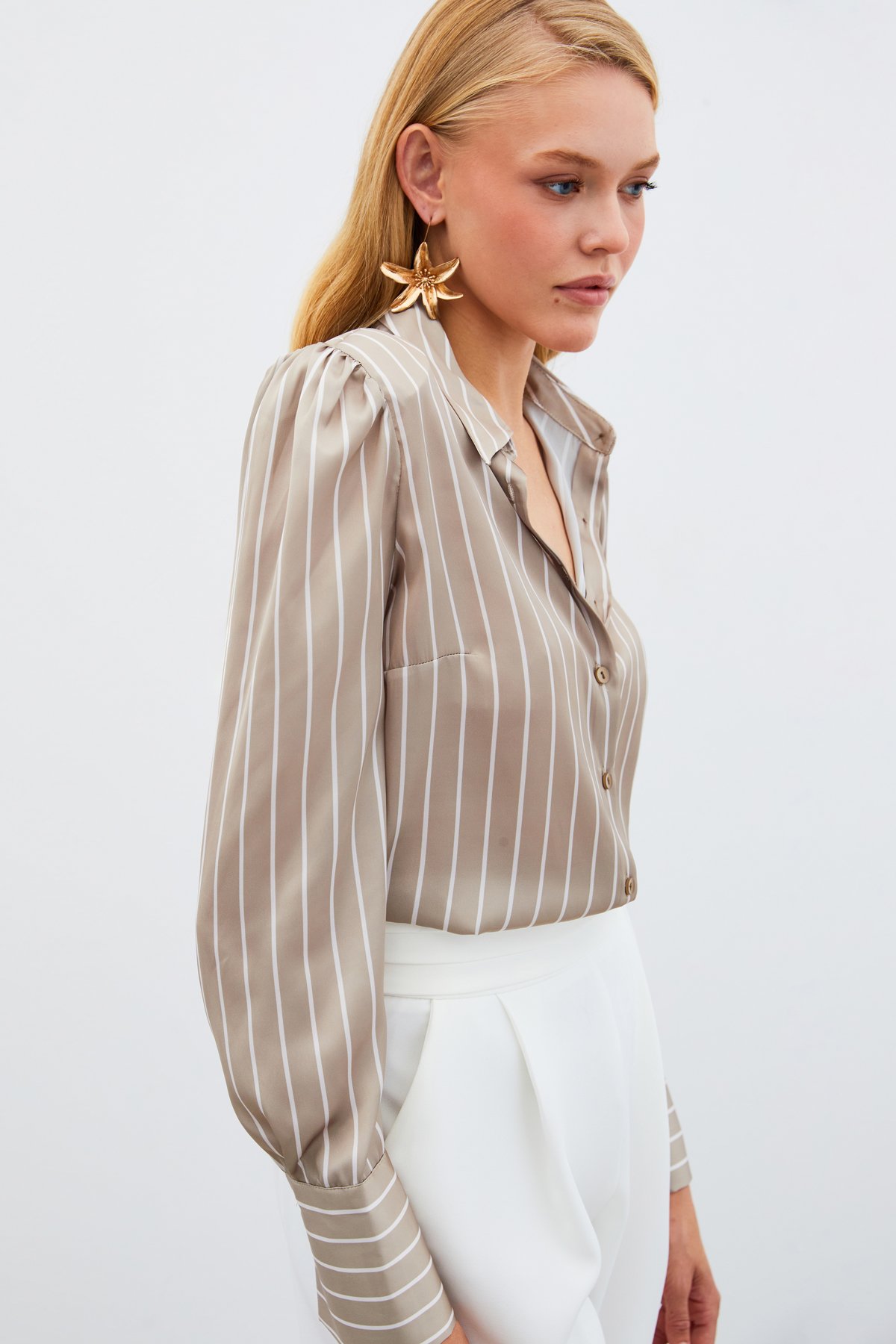 Vatkalı Çizgili Gömlek - BEJ