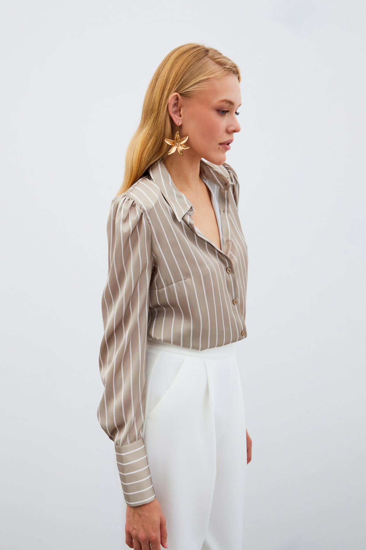 Vatkalı Çizgili Gömlek - BEJ