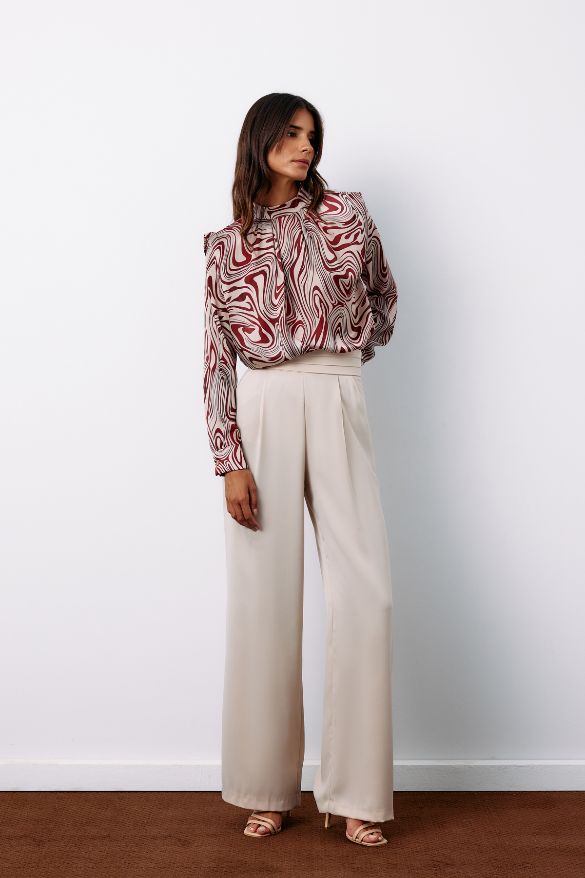 Vatkalı Desenli Bluz - BORDO