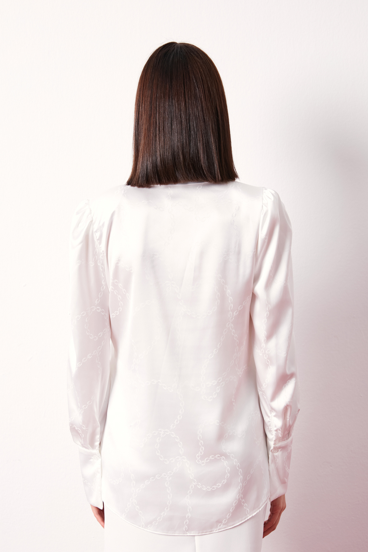 Vatkalı Desenli Saten Gömlek - EKRU