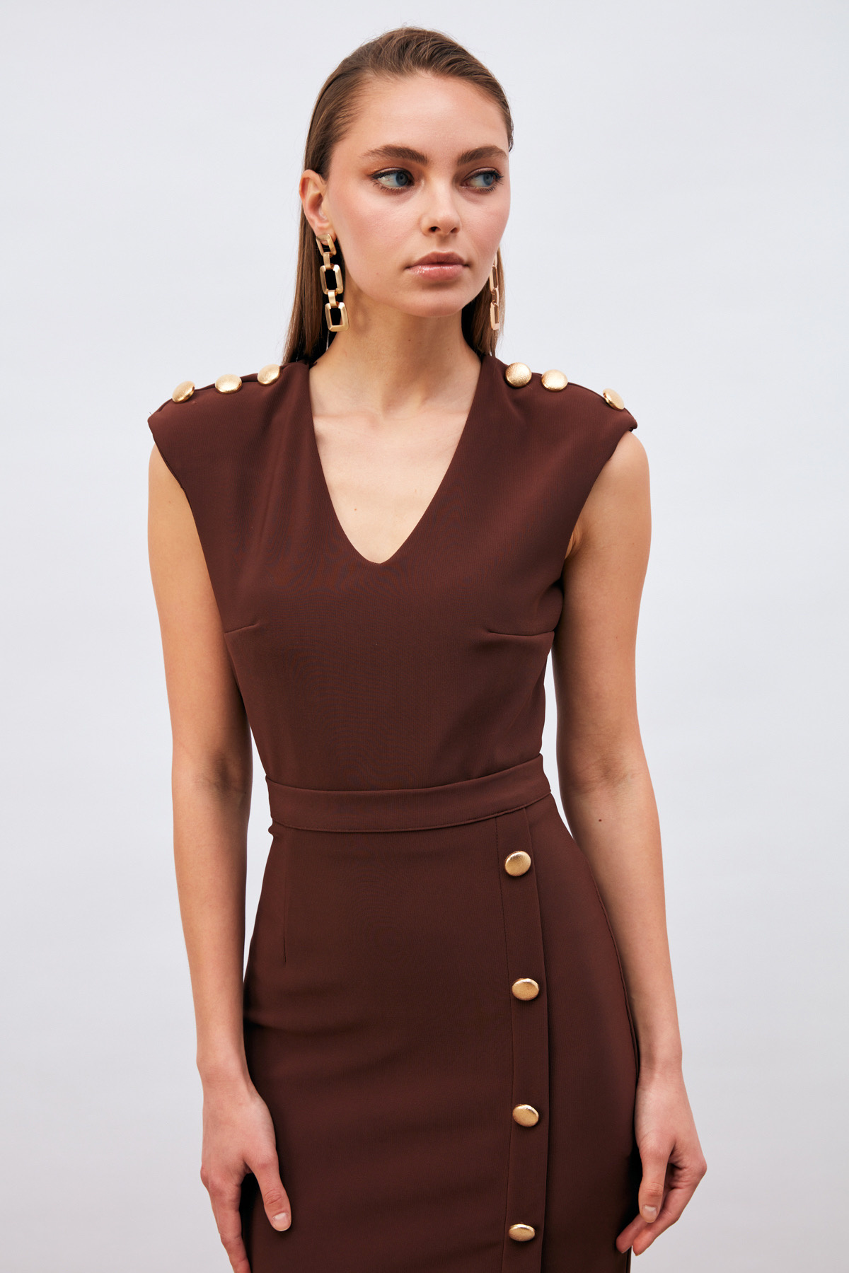 Vatkalı Gold Düğmeli Bluz - KAHVE