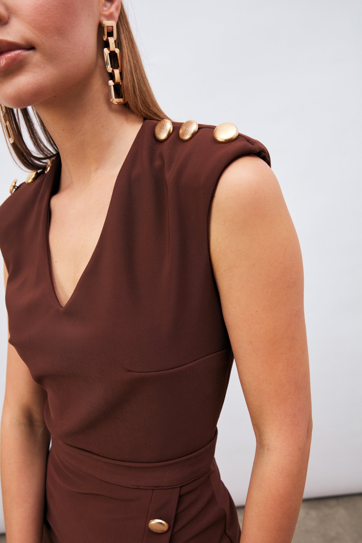 Vatkalı Gold Düğmeli Bluz - KAHVE