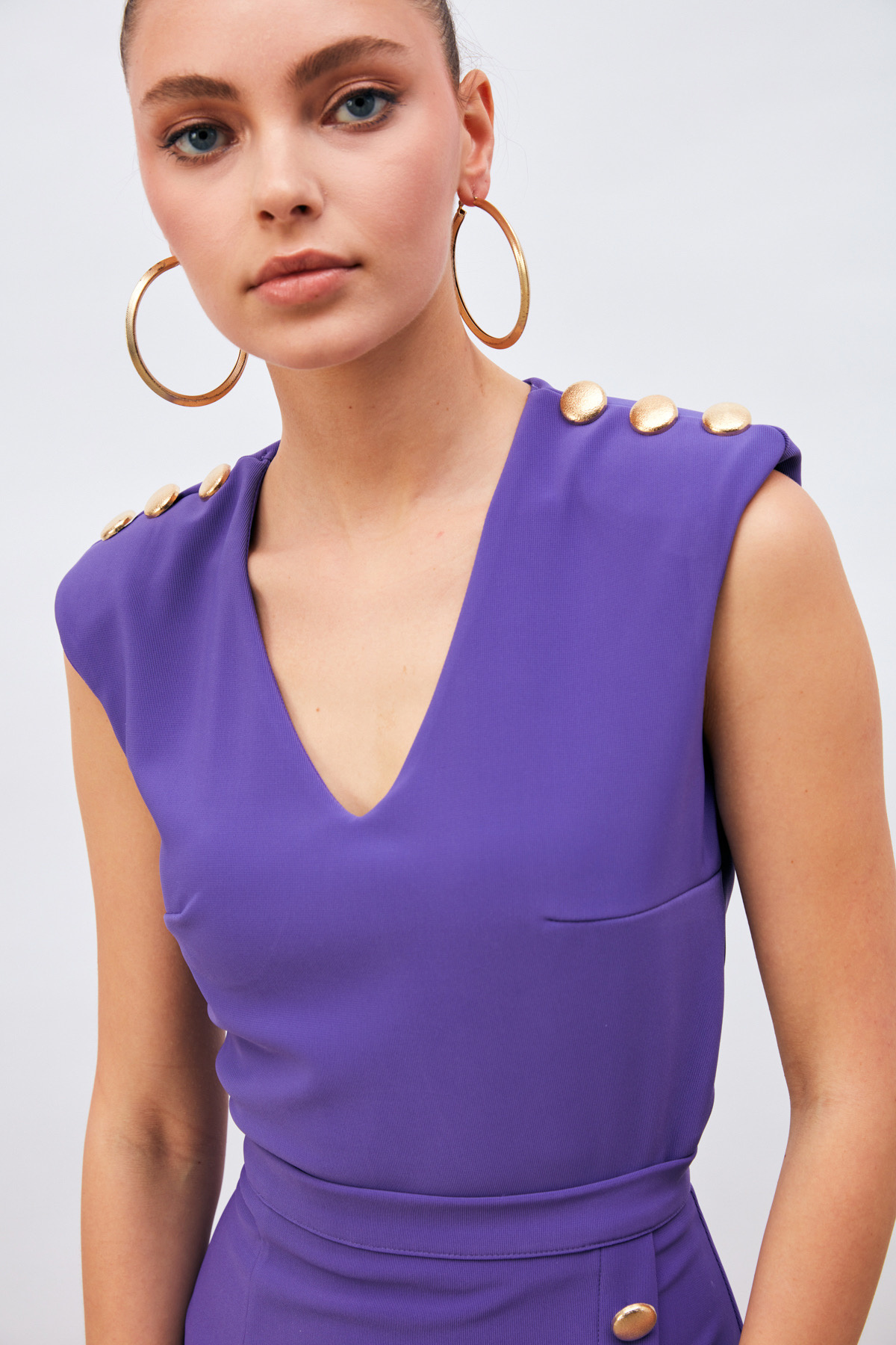 Vatkalı Gold Düğmeli Bluz - MOR