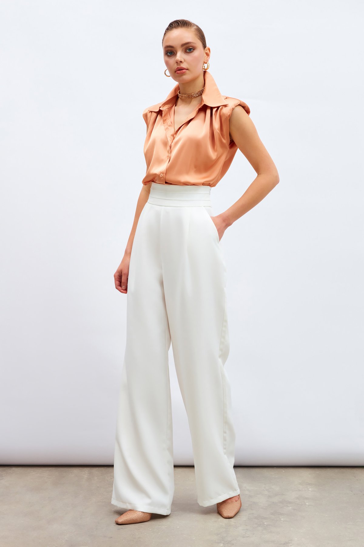 Waistless Sleeveless Satin Shirt - Salmon