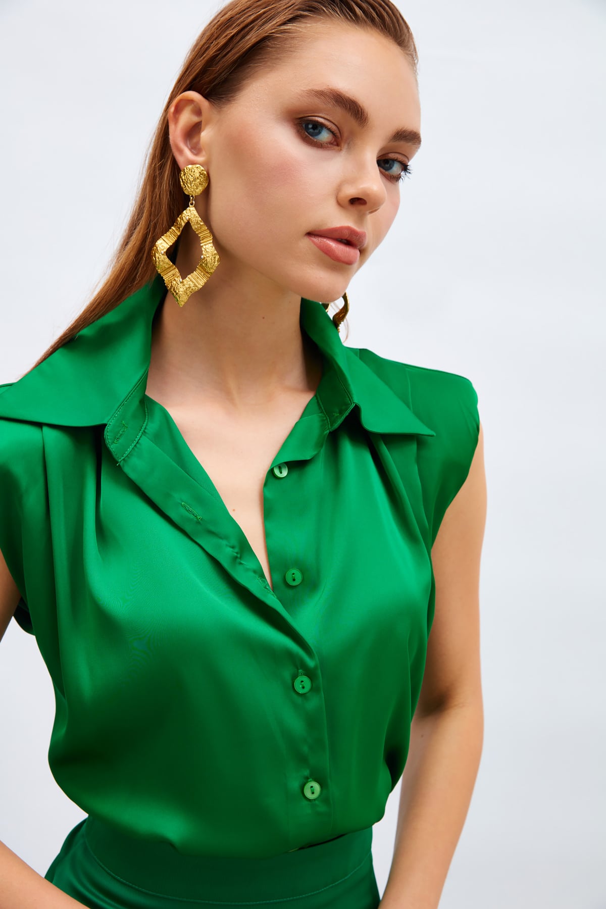 Waistless Sleeveless Satin Shirt - GREEN