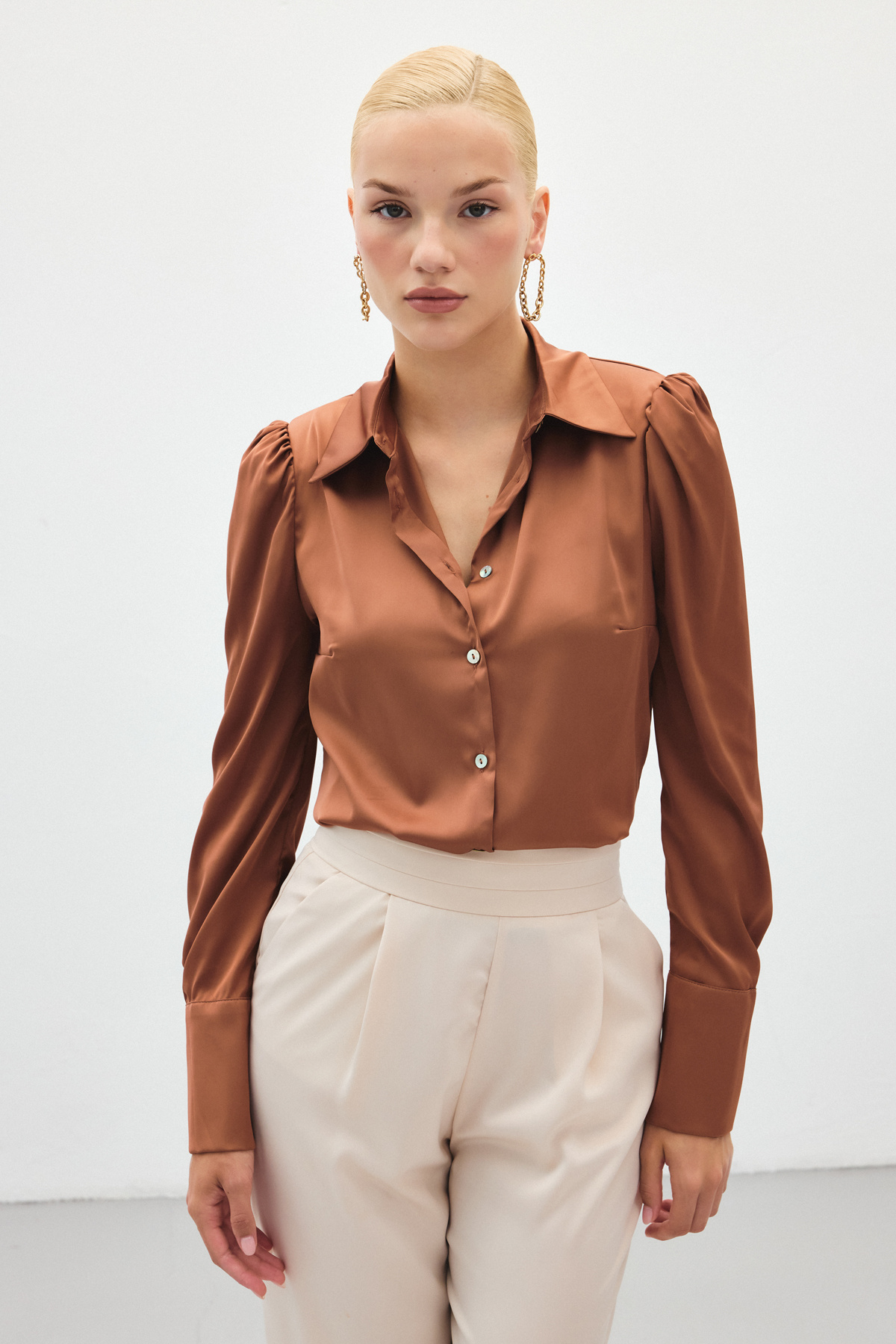 Wadding Satin Shirt - Brown