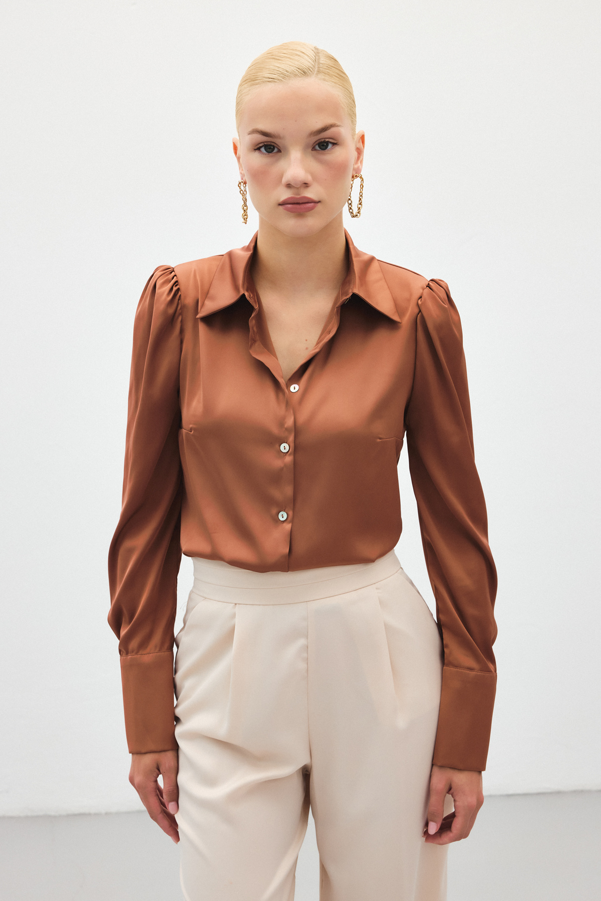 Wadding Satin Shirt - Brown