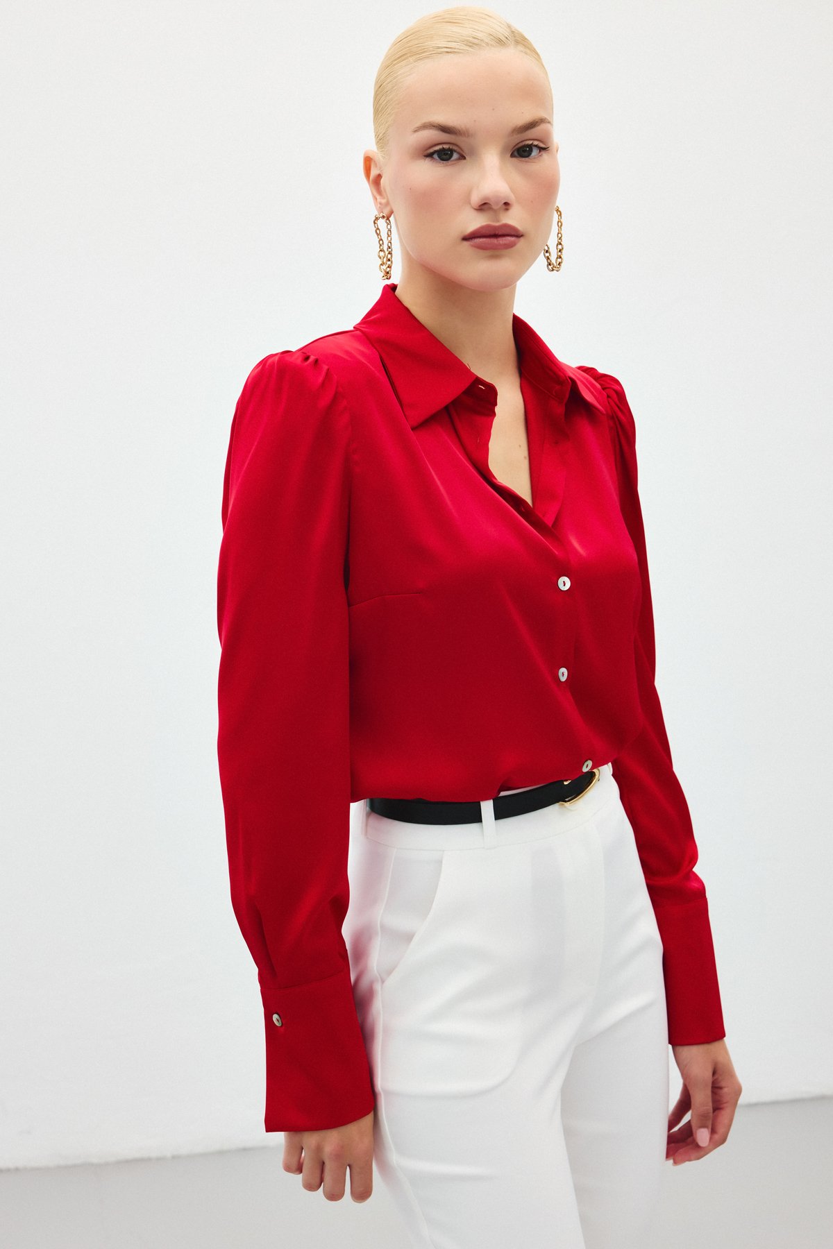 Vatkalı Saten Gömlek - Kırmızı