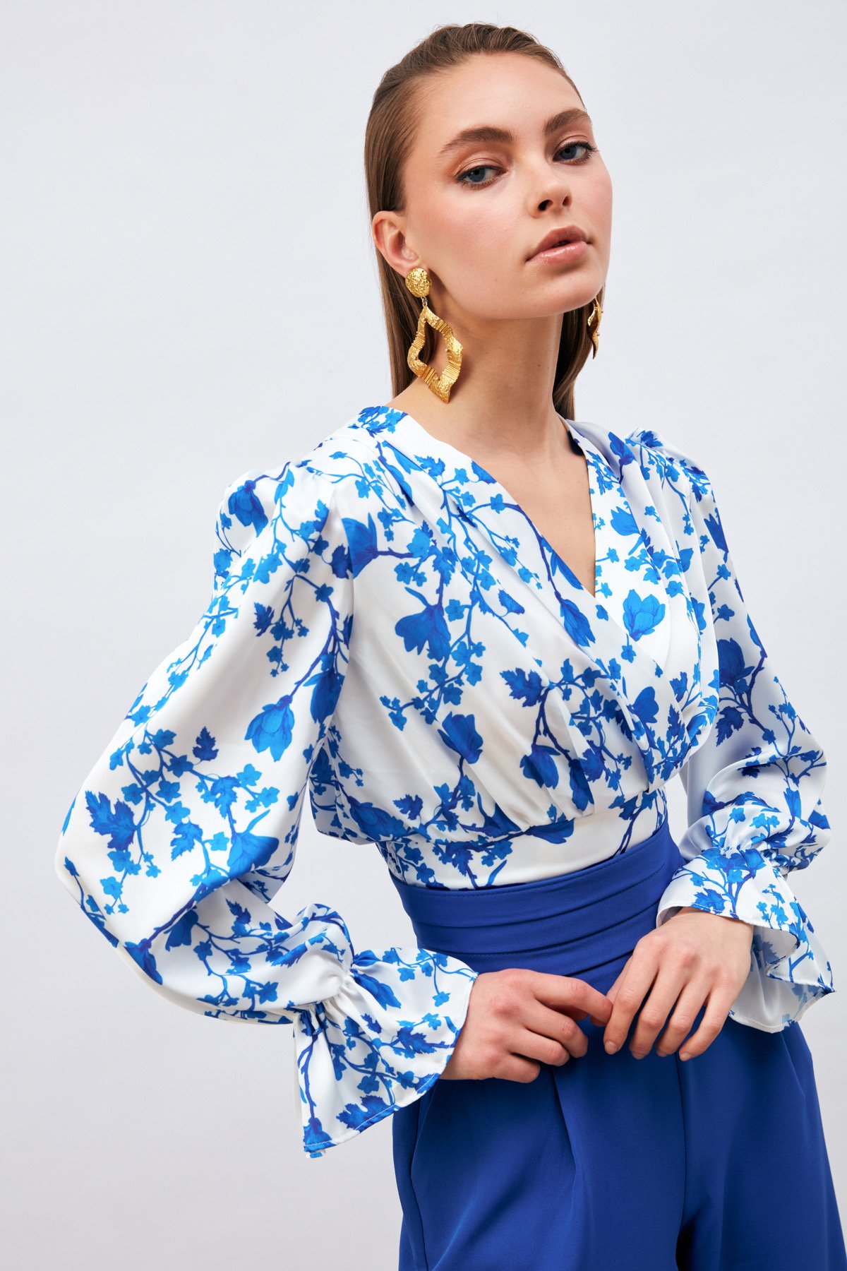 Volanlı Kol Detaylı Saten Bluz - SAX MAVİ