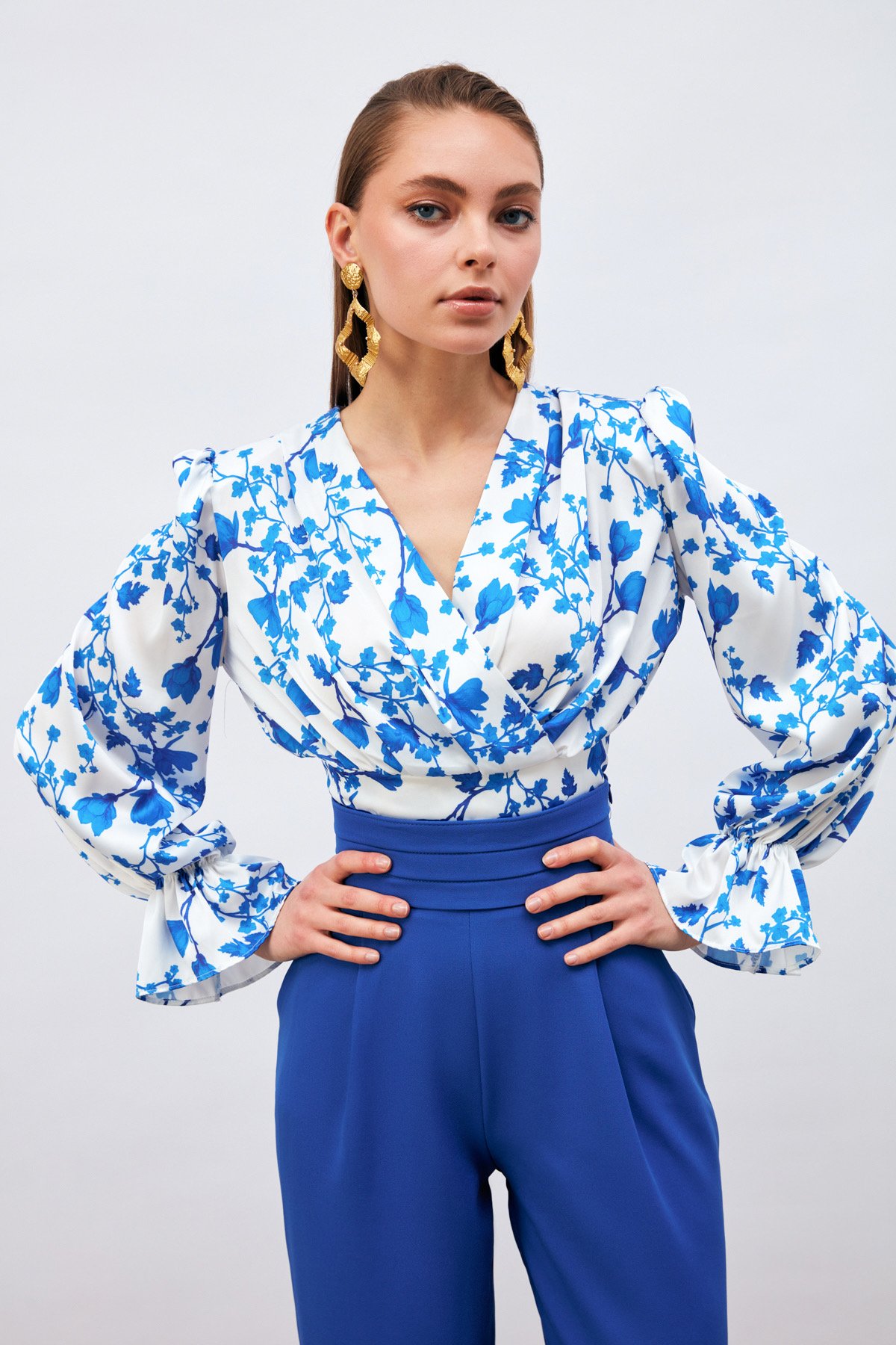 Volanlı Kol Detaylı Saten Bluz - SAX MAVİ