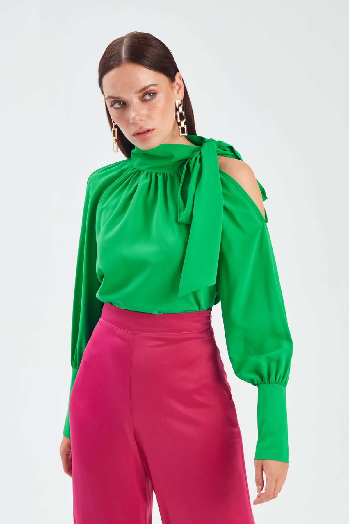 Tie Collar Loose Blouse - GREEN