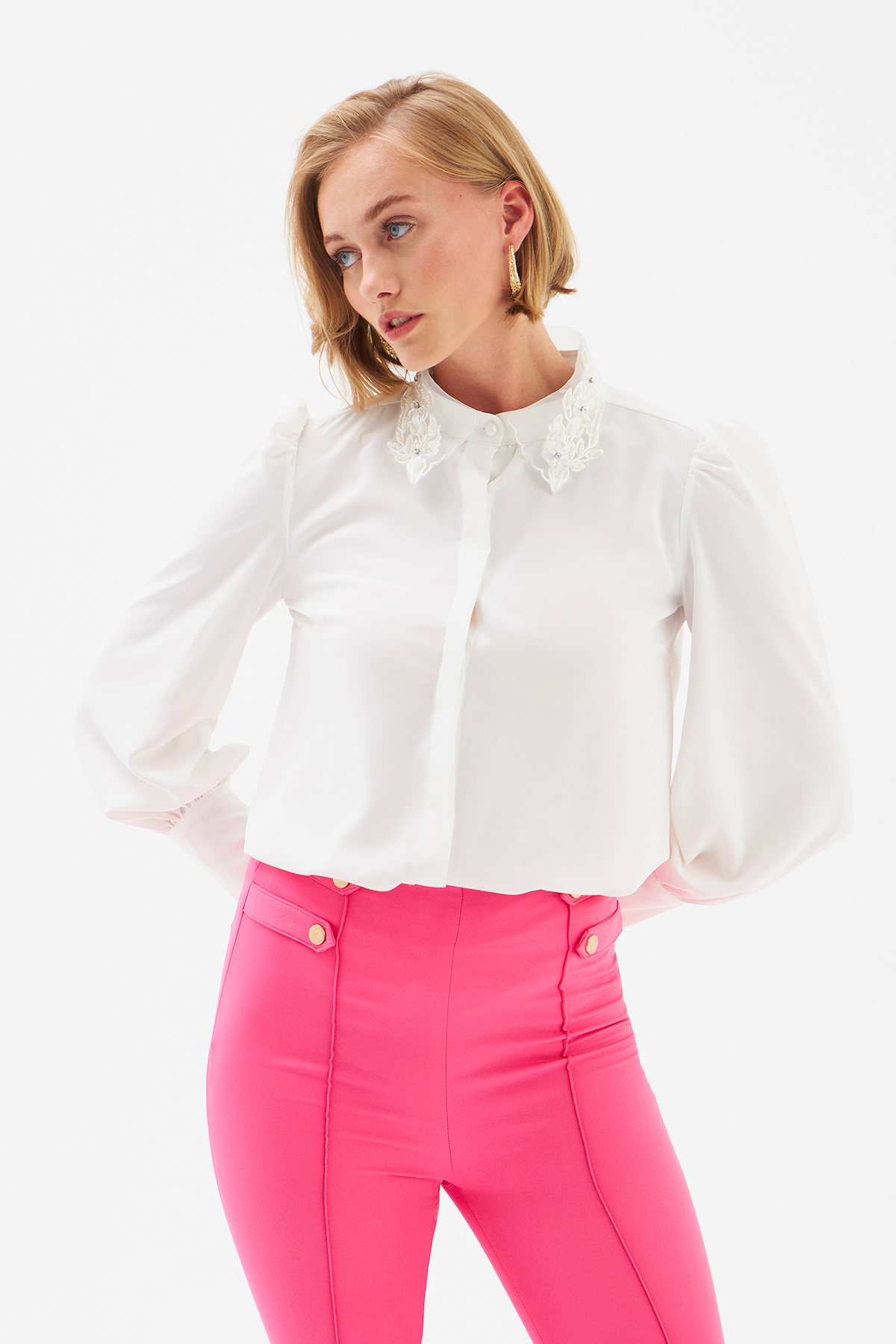 Yaka Detaylı Klasik Gömlek - EKRU