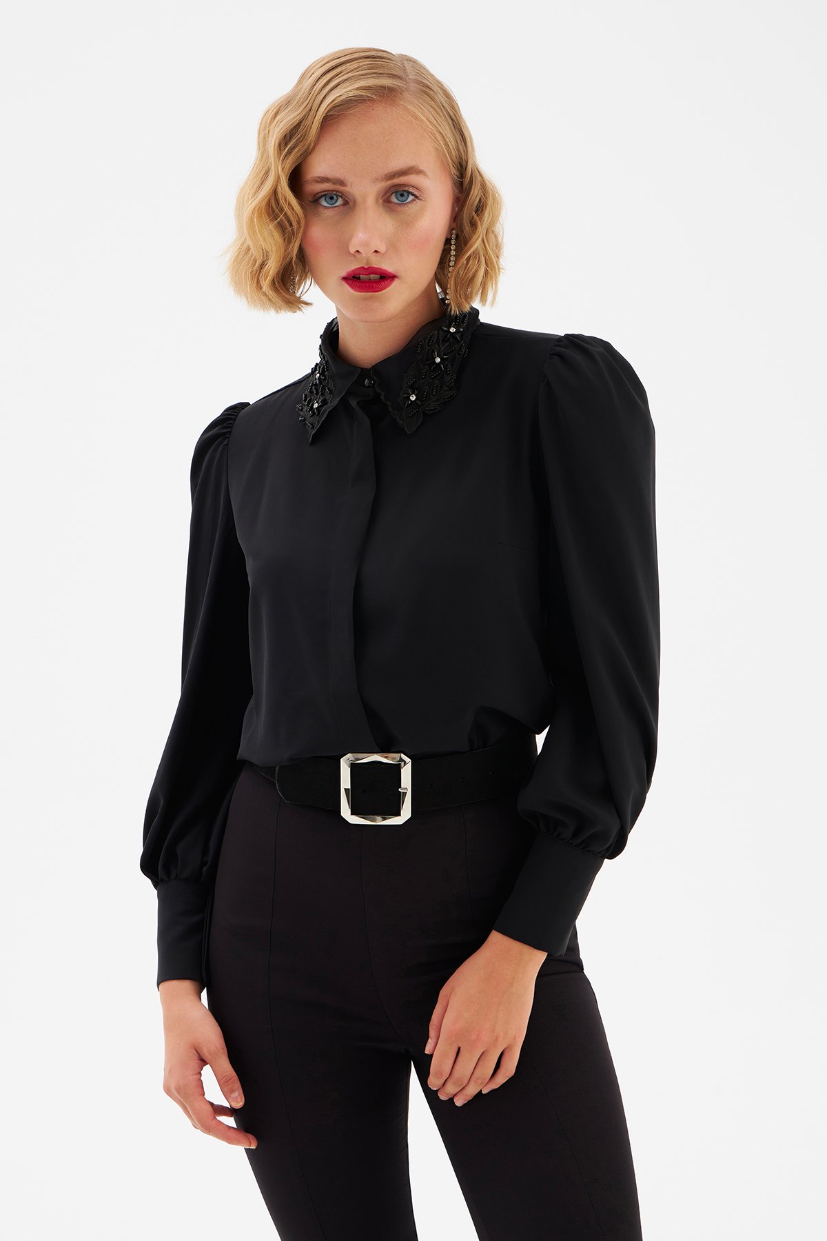 Yaka Detaylı Klasik Gömlek - SİYAH