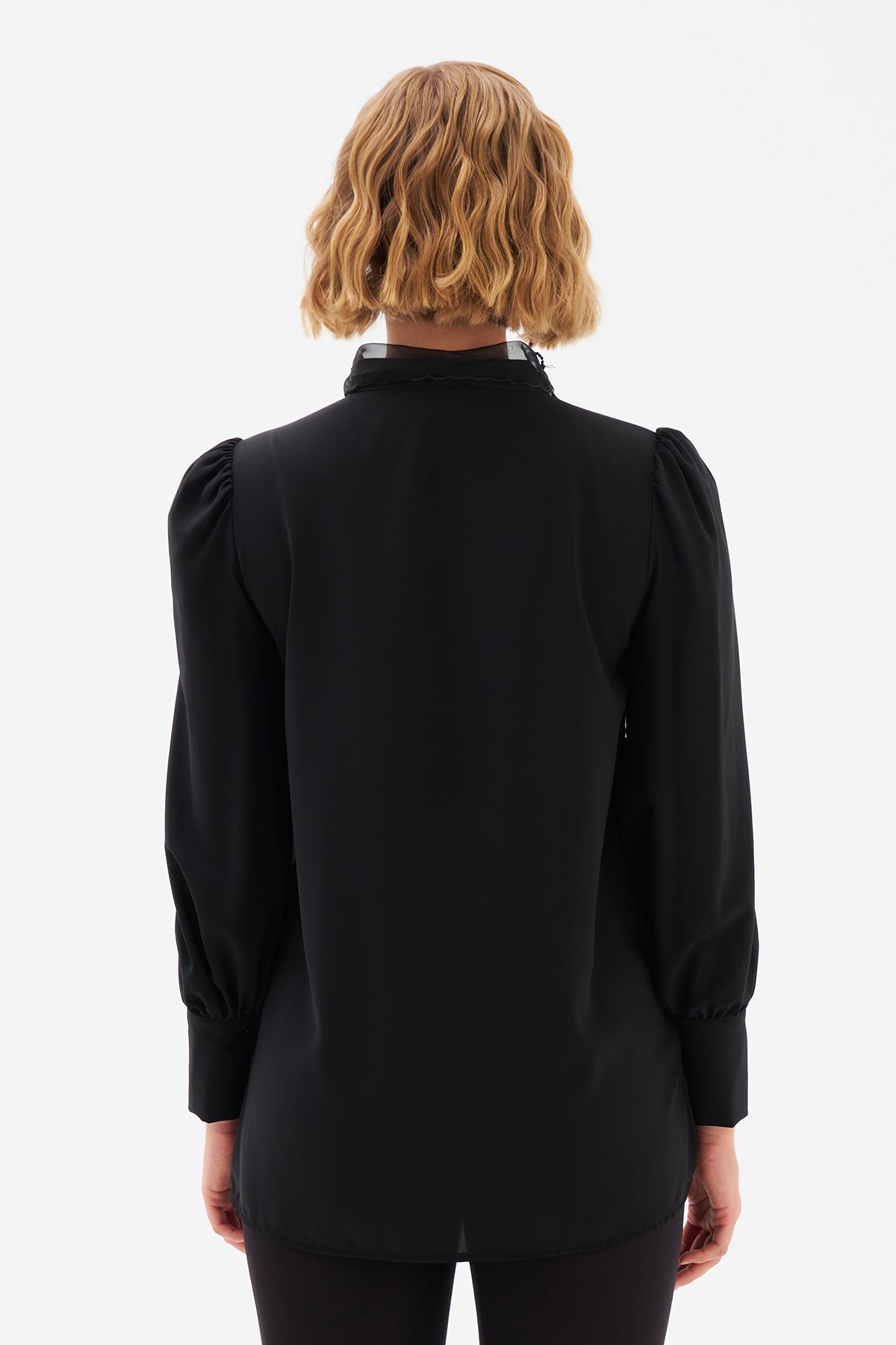 Yaka Detaylı Klasik Gömlek - SİYAH