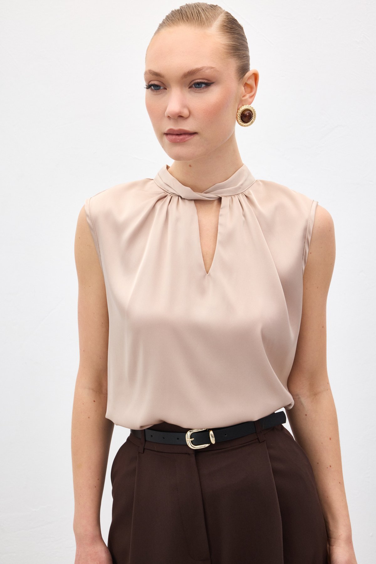 Collar Detailed Satin Blouse - Beıge