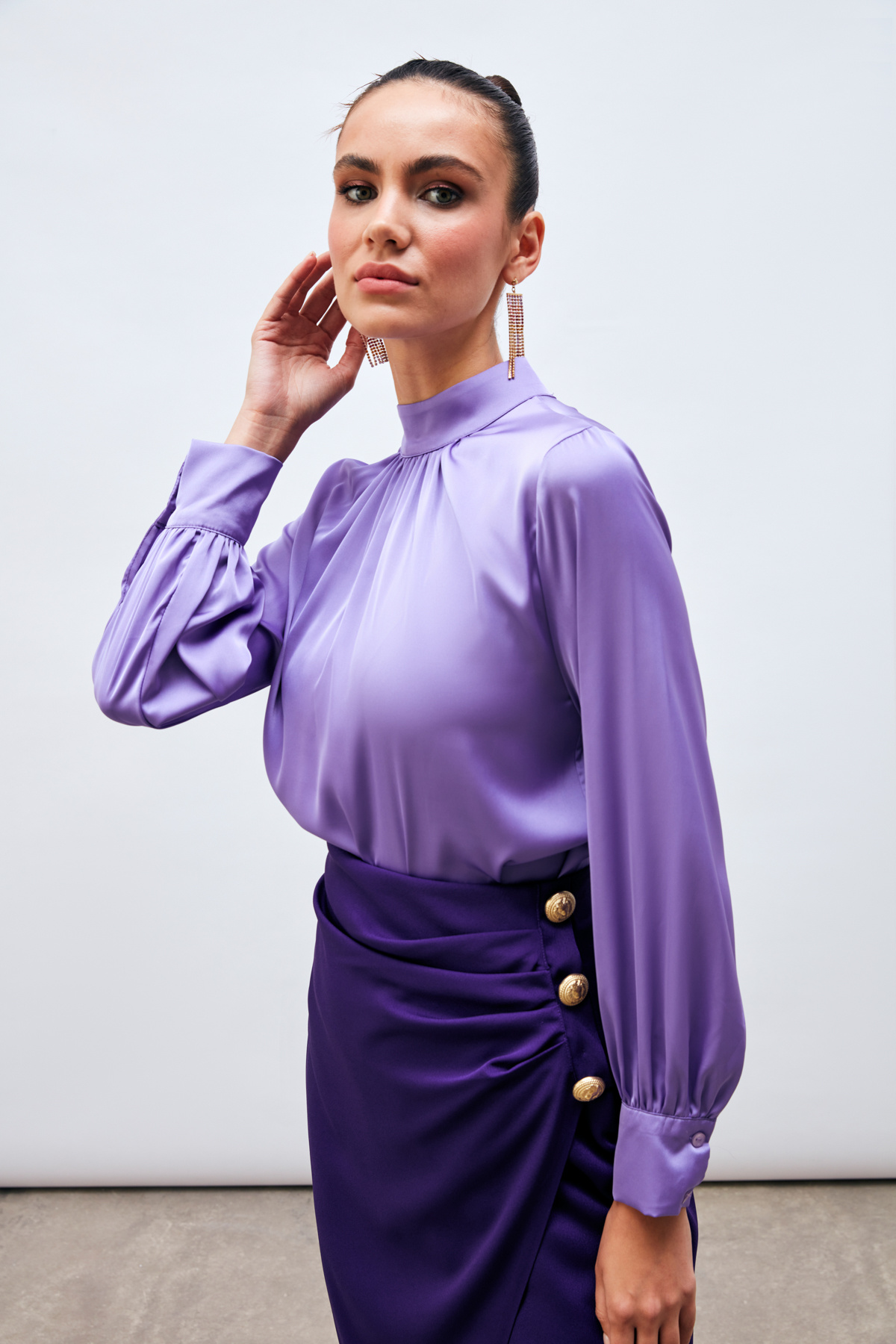 Yaka detaylı saten bluz - LİLA