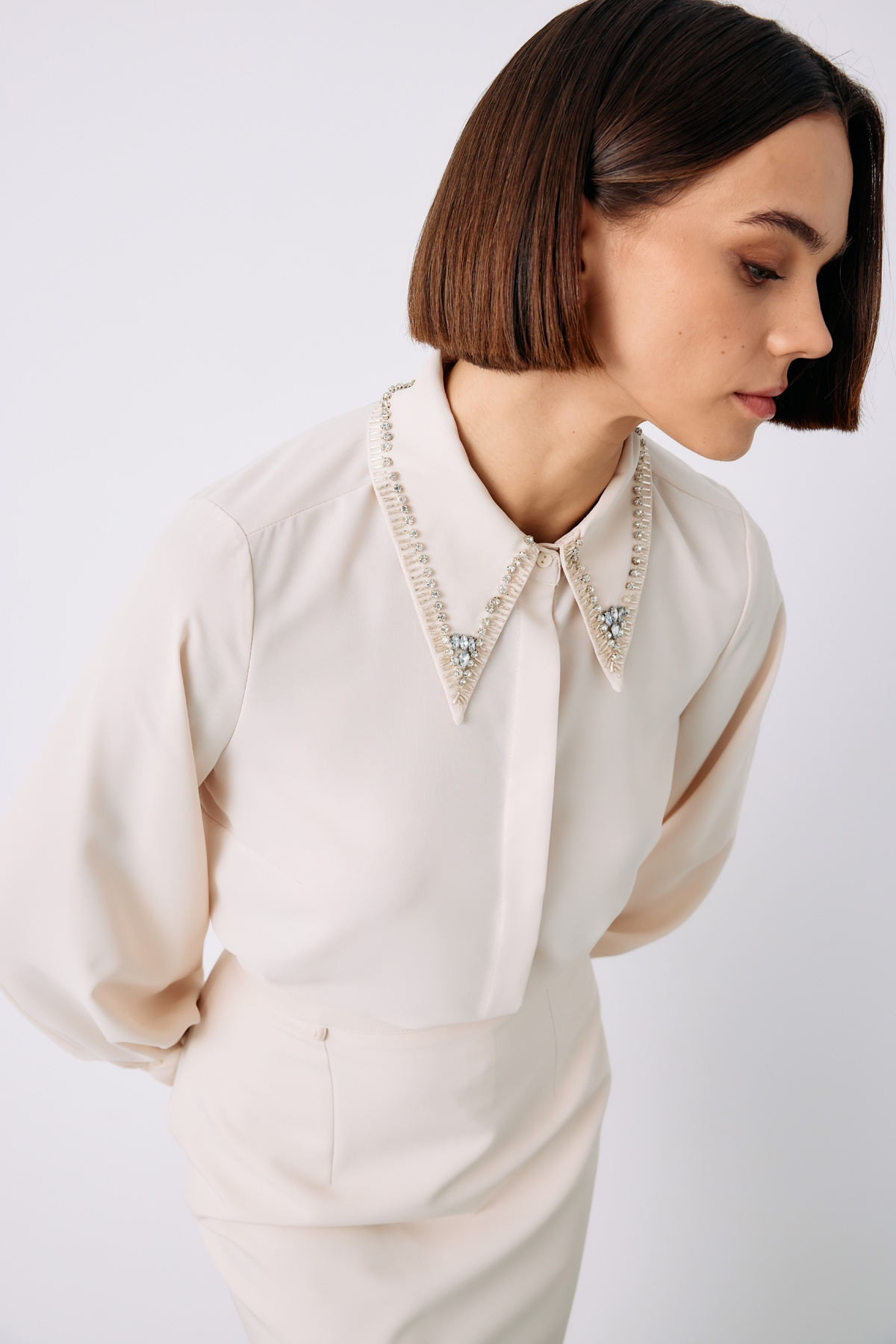 Yaka İşlemeli Gömlek - BEJ