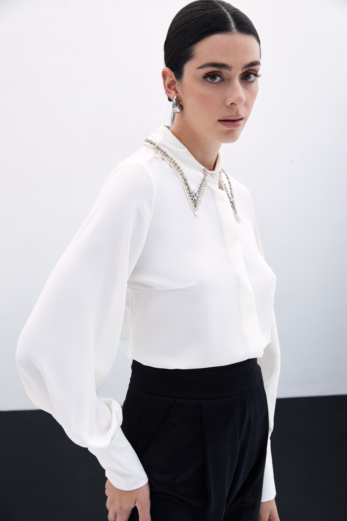 Yaka İşlemeli Gömlek - Ekru