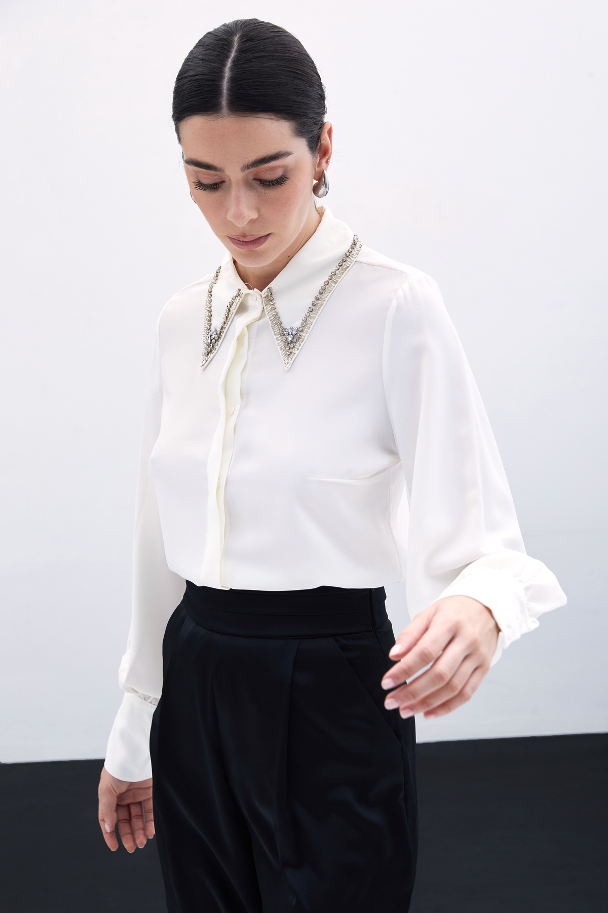 Yaka İşlemeli Gömlek - Ekru