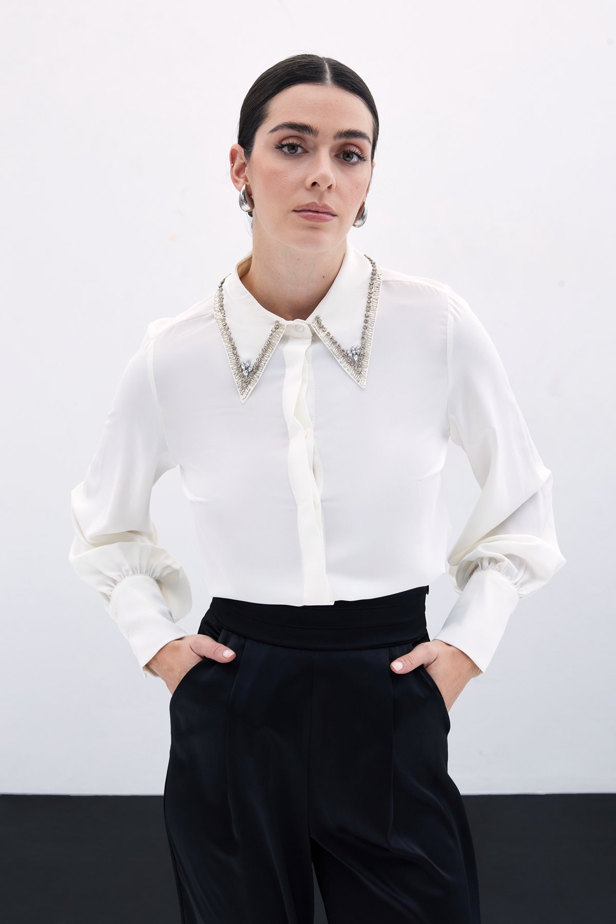 Yaka İşlemeli Gömlek - Ekru