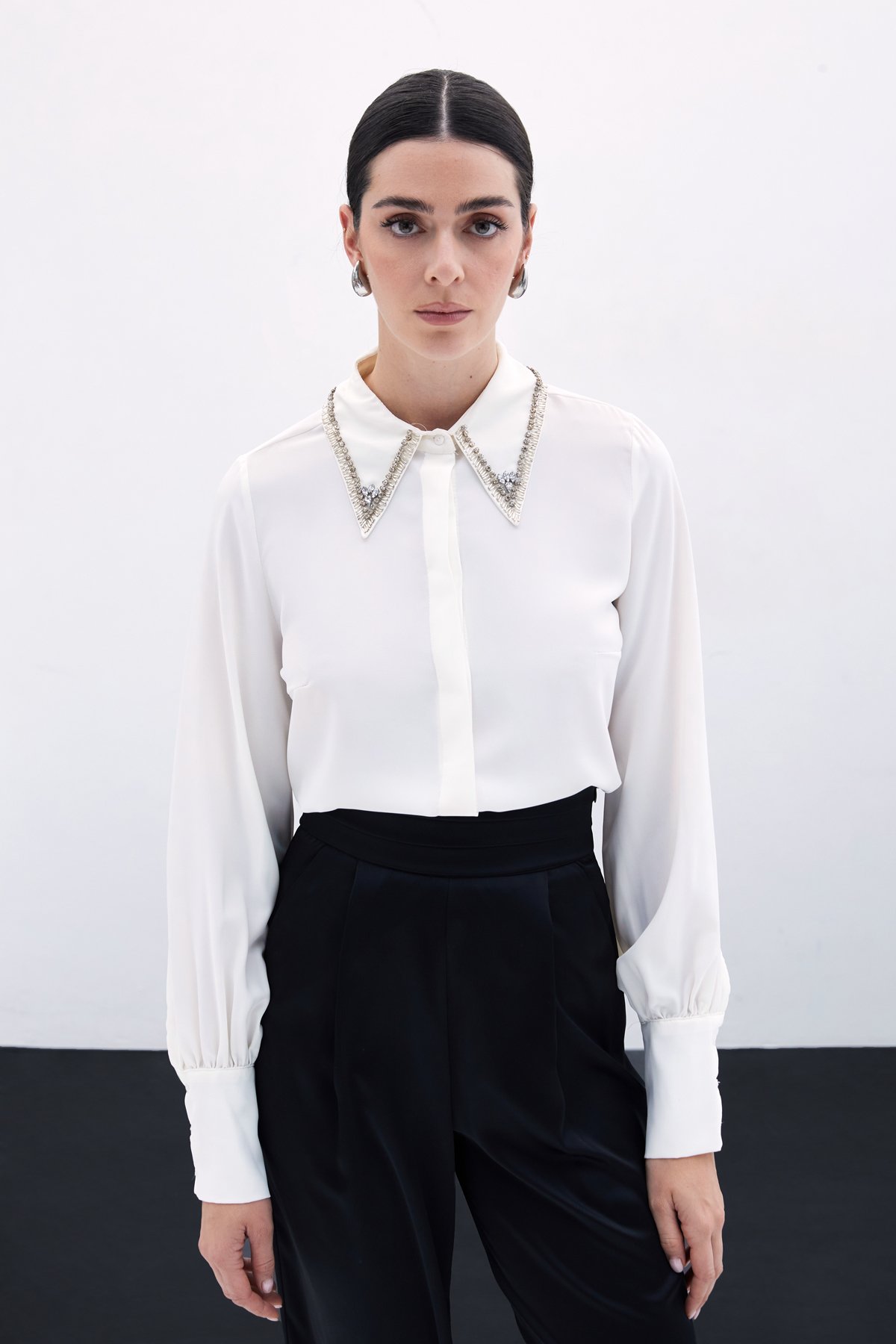 Yaka İşlemeli Gömlek - Ekru